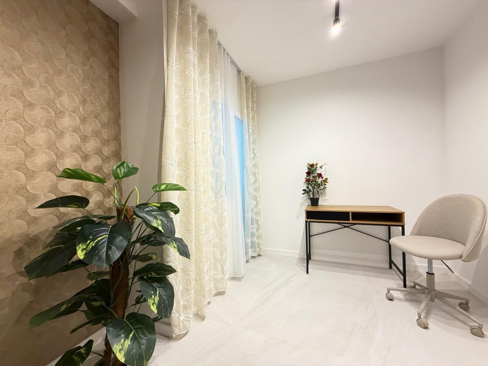 For sale - 4 Bedroom 2 Bathroom Apartment in Torrevieja - Playa Del Cura  - Alicante