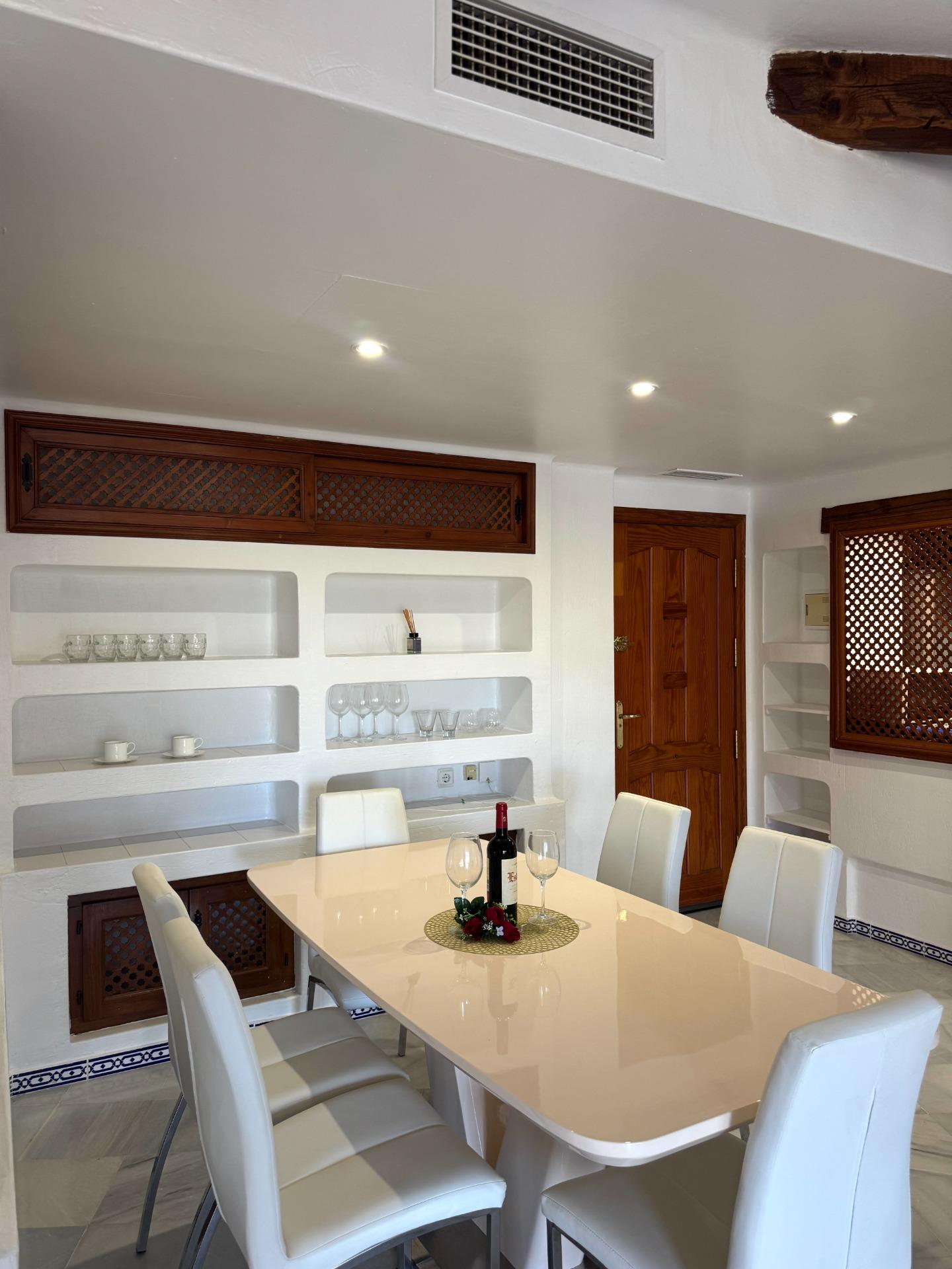 For sale - 3 Bedroom 2 Bathroom Penthouse in Torrevieja - Los Frutales  - Alicante