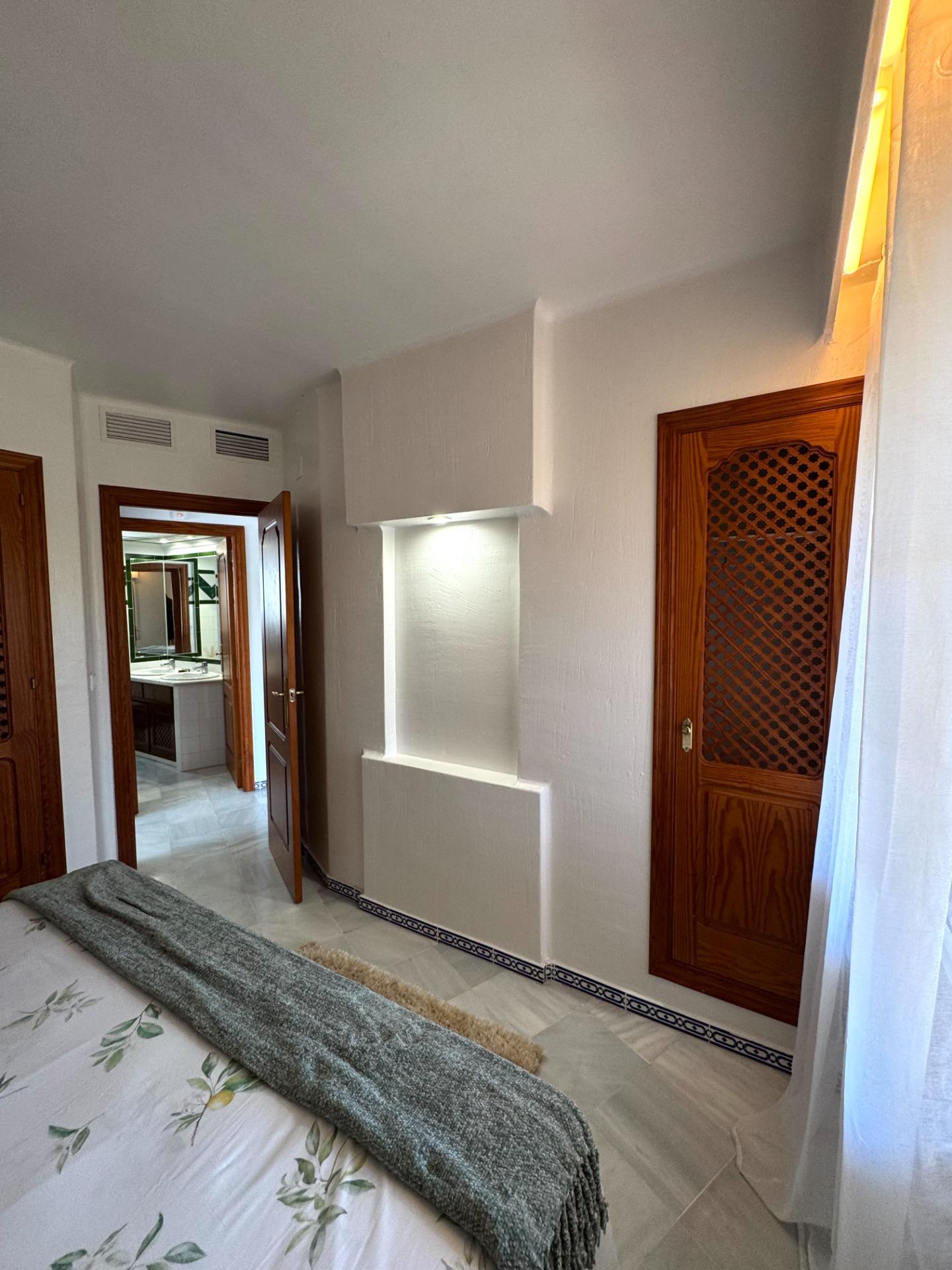 For sale - 3 Bedroom 2 Bathroom Penthouse in Torrevieja - Los Frutales  - Alicante