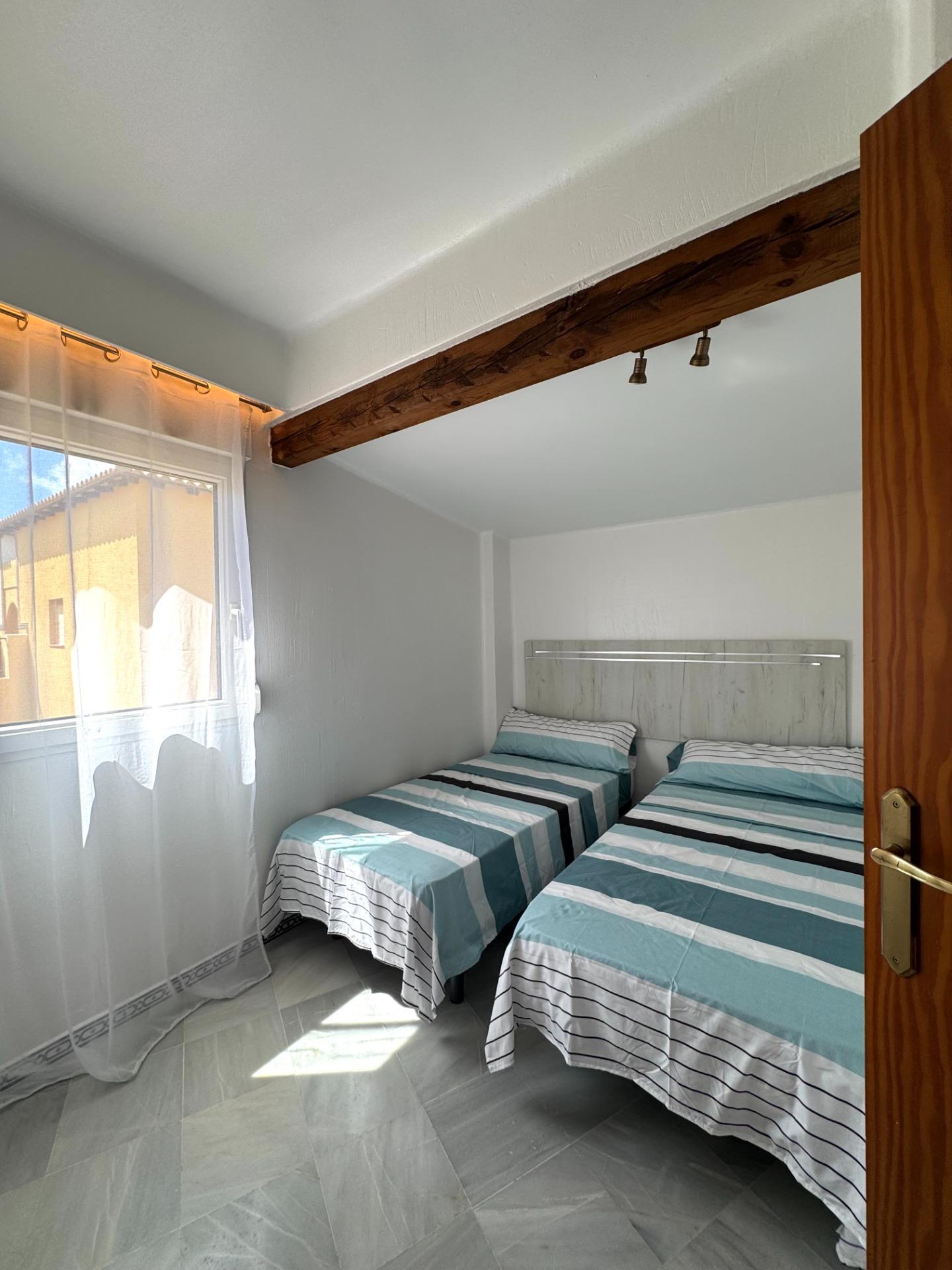 For sale - 3 Bedroom 2 Bathroom Penthouse in Torrevieja - Los Frutales  - Alicante