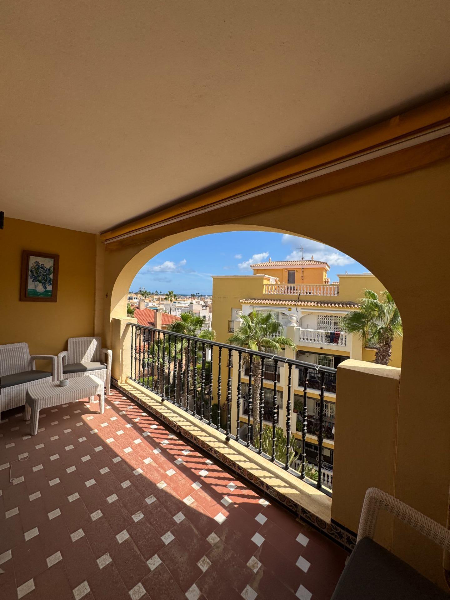 For sale - 3 Bedroom 2 Bathroom Penthouse in Torrevieja - Los Frutales  - Alicante