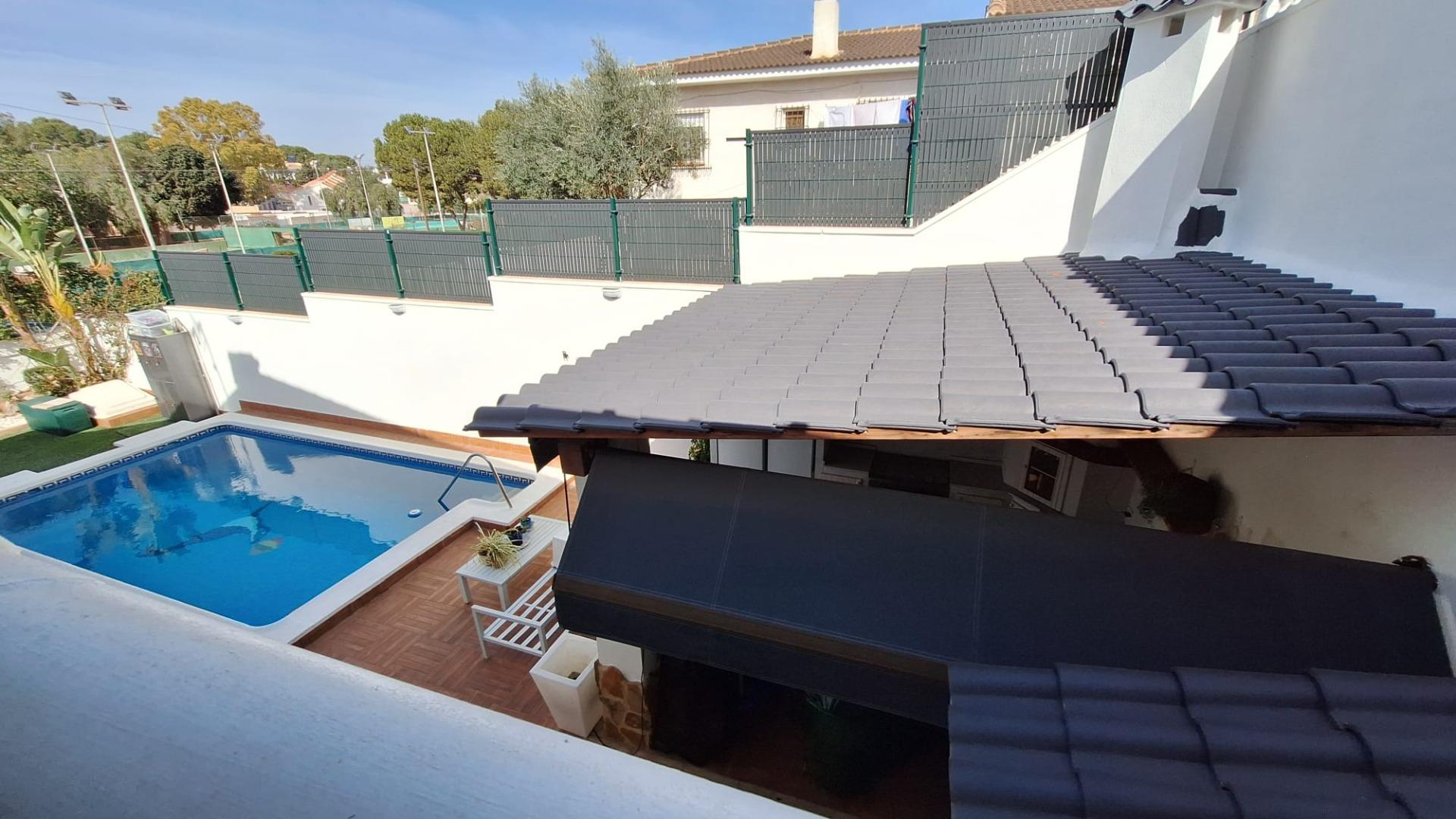 For sale - 4 Bedroom 3 Bathroom Villa in Torrevieja - Los Balcones - Los Altos Del Edén  - Alicante