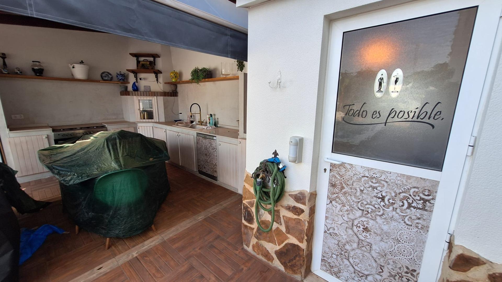 For sale - 4 Bedroom 3 Bathroom Villa in Torrevieja - Los Balcones - Los Altos Del Edén  - Alicante