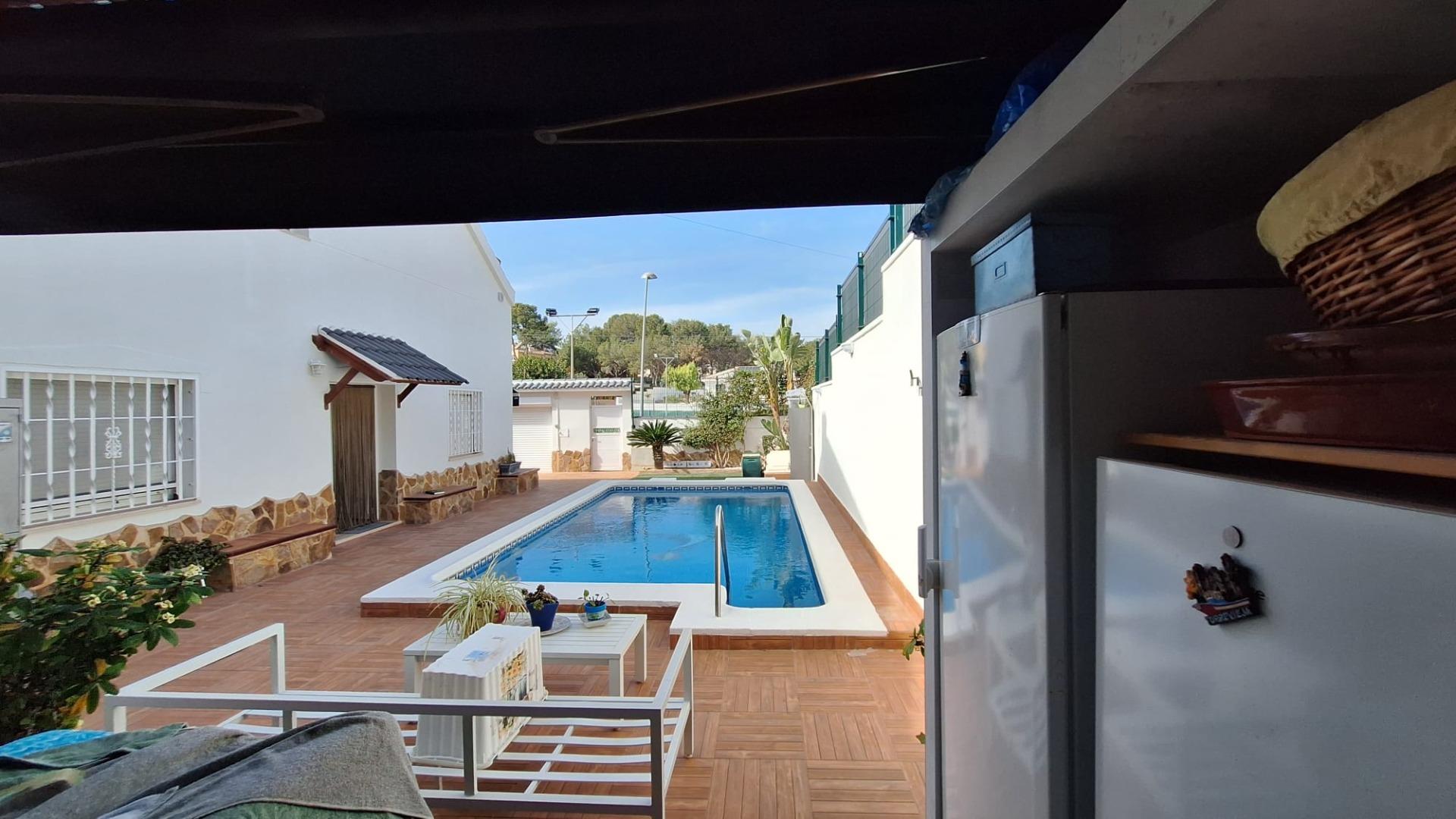 For sale - 4 Bedroom 3 Bathroom Villa in Torrevieja - Los Balcones - Los Altos Del Edén  - Alicante