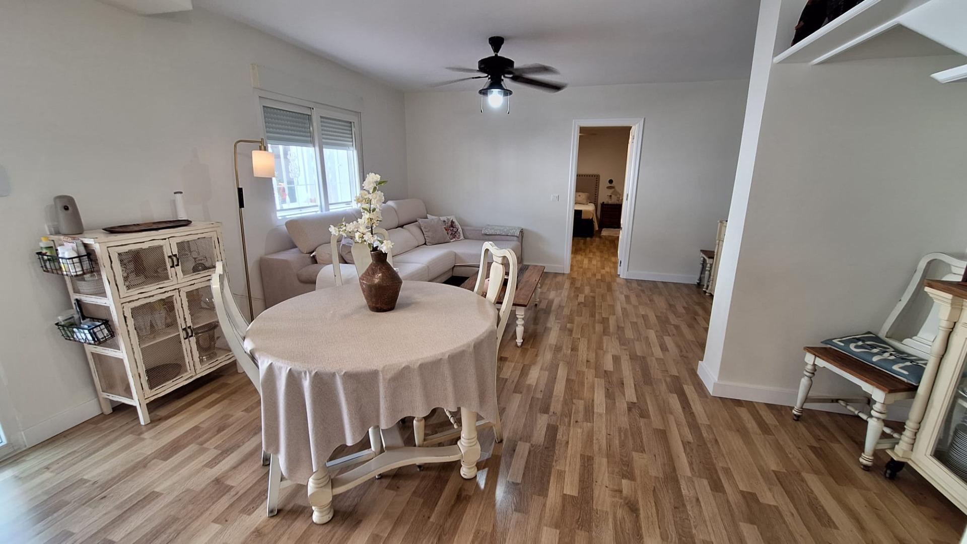 For sale - 4 Bedroom 3 Bathroom Villa in Torrevieja - Los Balcones - Los Altos Del Edén  - Alicante