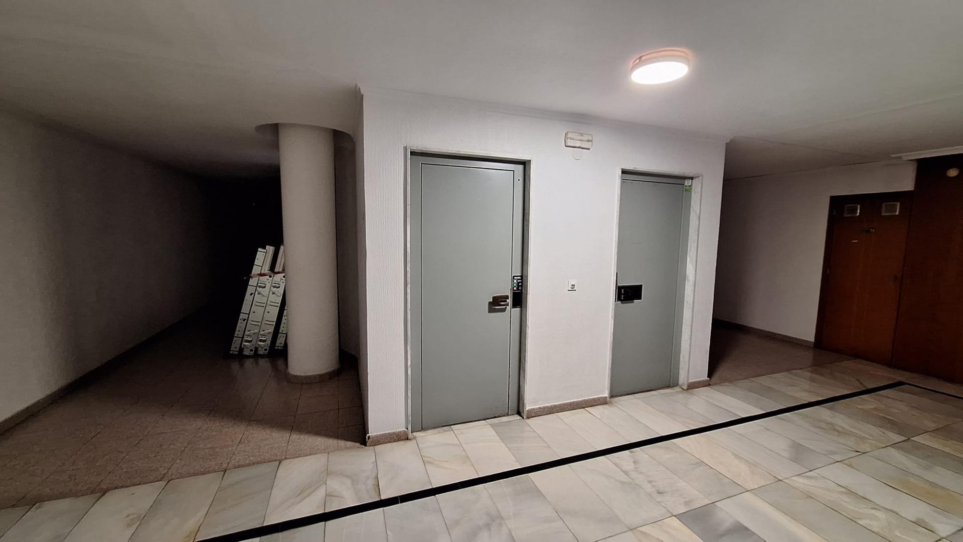 For sale - 3 Bedroom 2 Bathroom Apartment in Torrevieja - Acequion  - Alicante