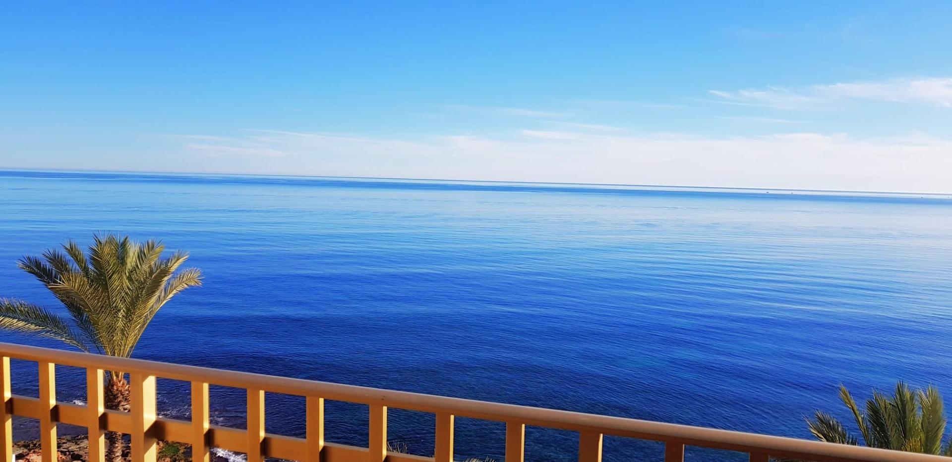 For sale - 4 Bedroom 2 Bathroom Apartment in Torrevieja - Estacion De Autobuses  - Alicante