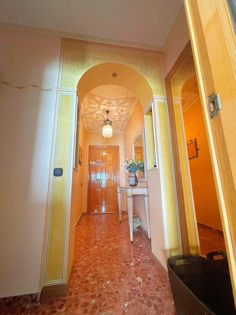 For sale - 4 Bedroom 2 Bathroom Apartment in Torrevieja - Estacion De Autobuses  - Alicante