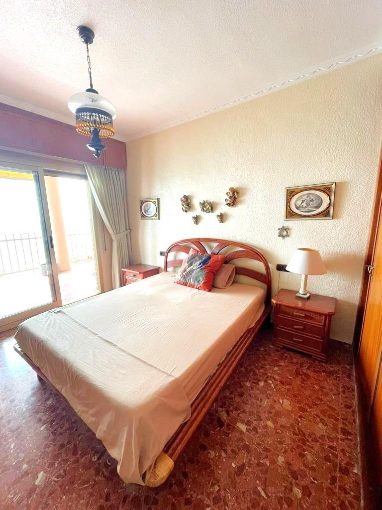 For sale - 4 Bedroom 2 Bathroom Apartment in Torrevieja - Estacion De Autobuses  - Alicante
