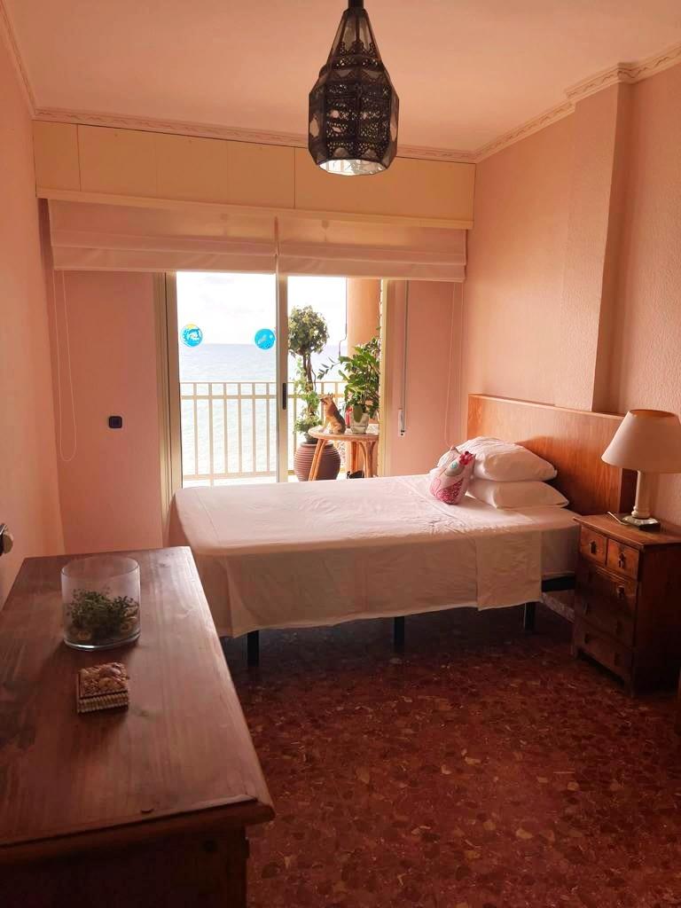 For sale - 4 Bedroom 2 Bathroom Apartment in Torrevieja - Estacion De Autobuses  - Alicante