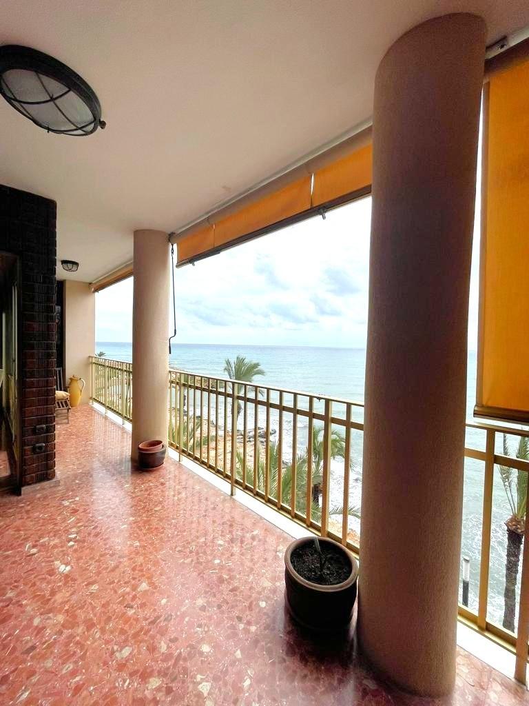 For sale - 4 Bedroom 2 Bathroom Apartment in Torrevieja - Estacion De Autobuses  - Alicante