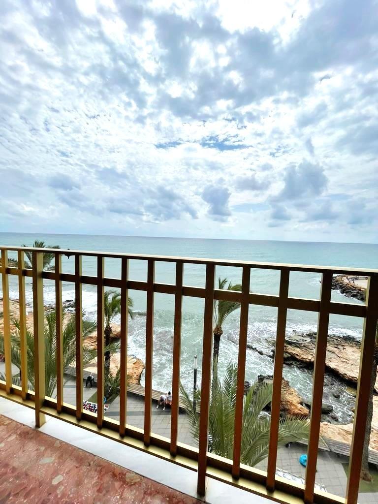 For sale - 4 Bedroom 2 Bathroom Apartment in Torrevieja - Estacion De Autobuses  - Alicante