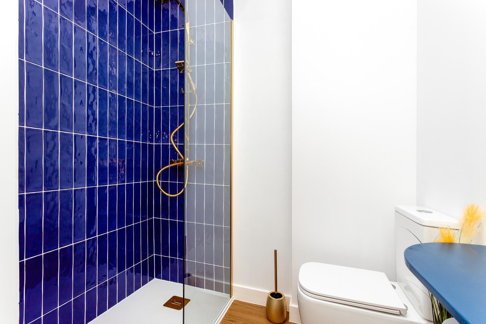 For sale - 2 Bedroom 1 Bathroom Apartment in Torrevieja - Centro  - Alicante