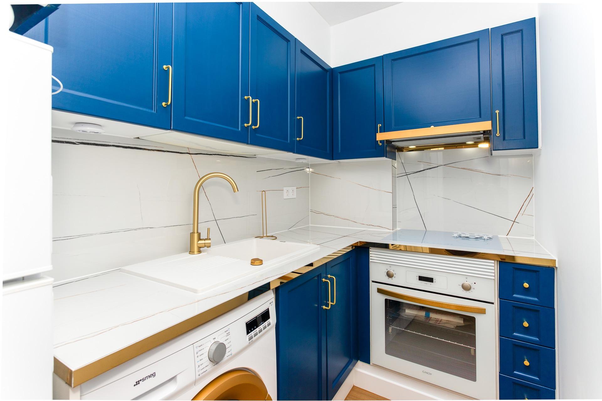 For sale - 2 Bedroom 1 Bathroom Apartment in Torrevieja - Centro  - Alicante