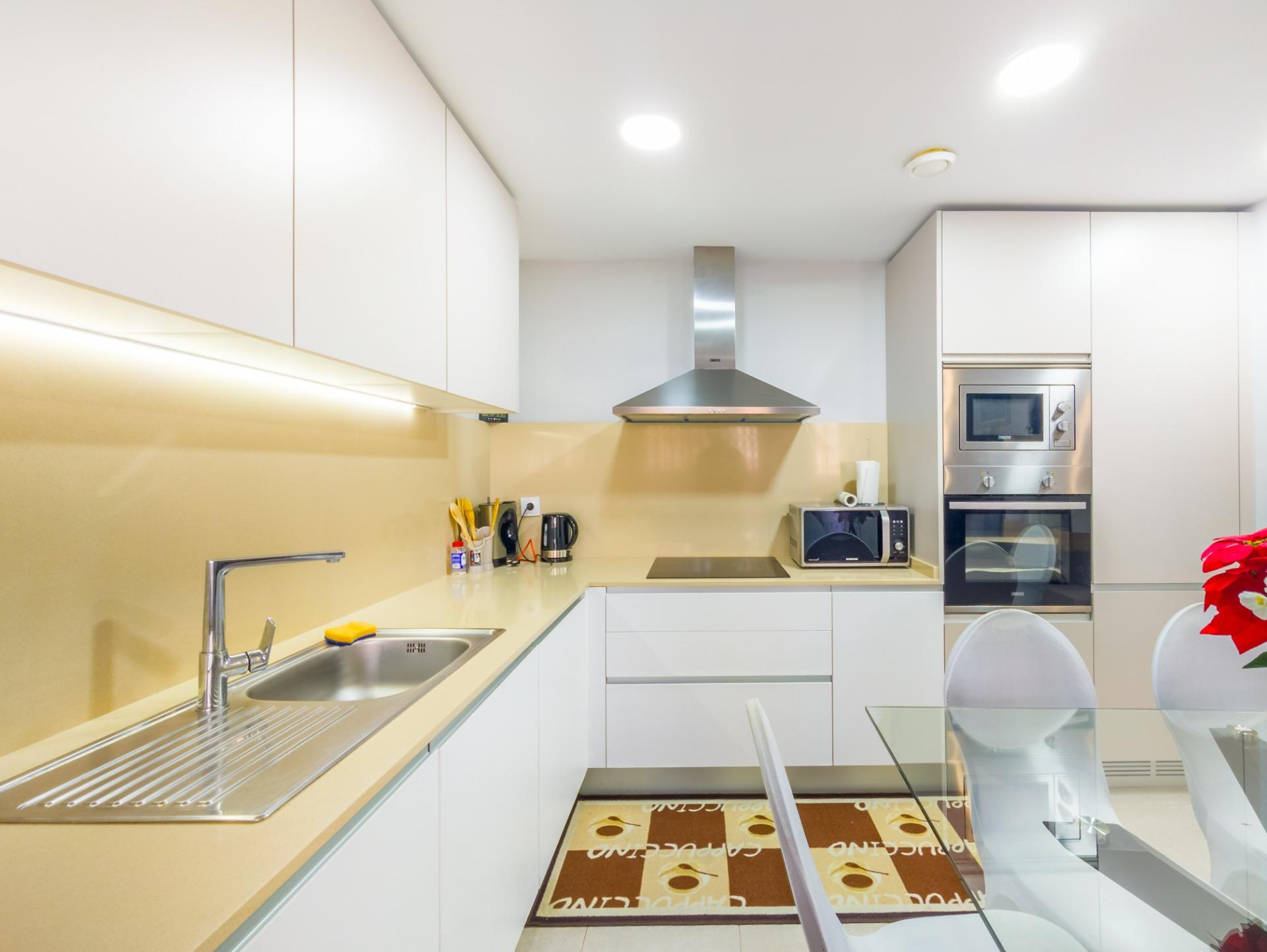 For sale - 2 Bedroom 2 Bathroom Apartment in Torrevieja - Estacion De Autobuses  - Alicante
