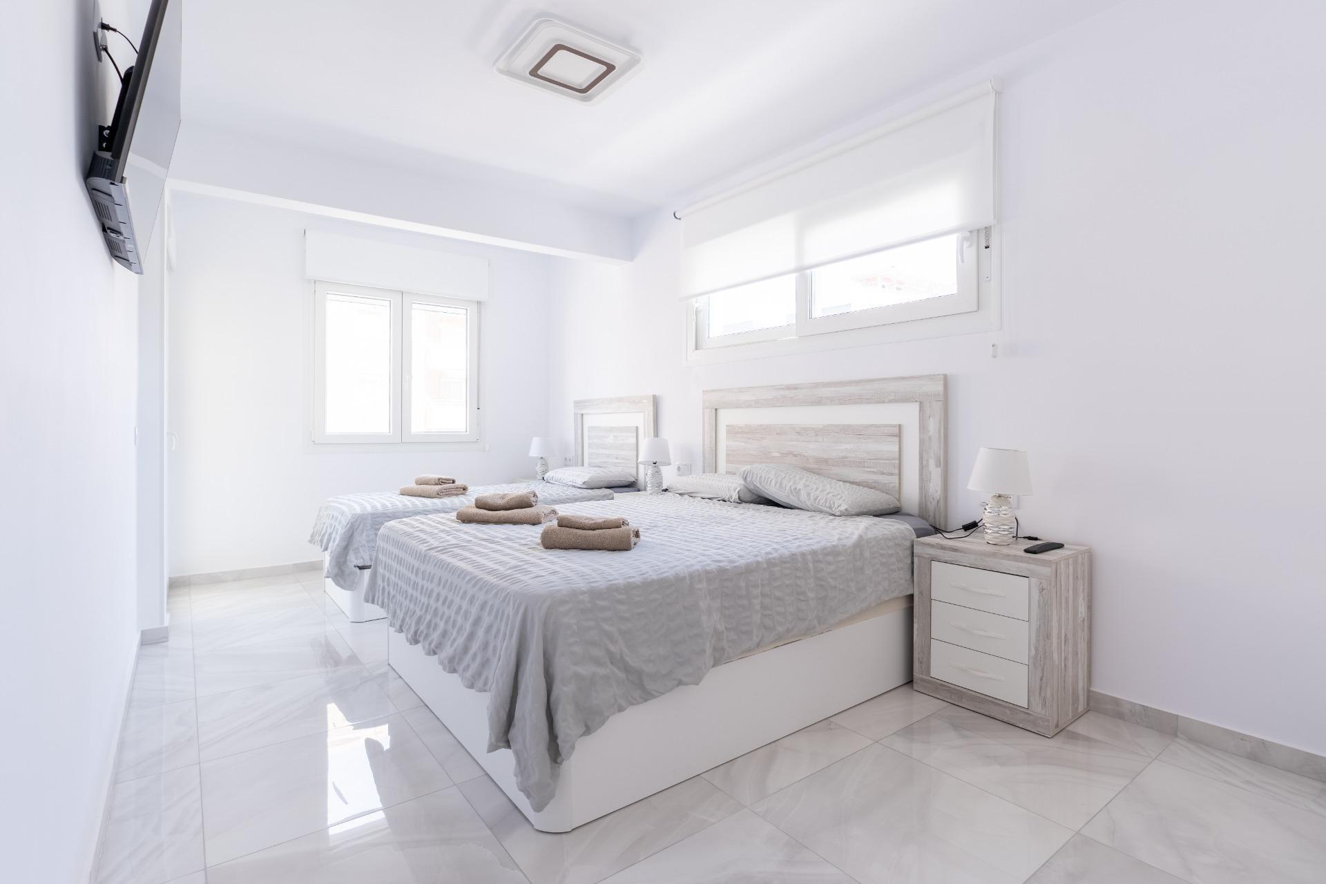 For sale - 4 Bedroom 3 Bathroom Town House in Torrevieja - Punta Prima  - Alicante