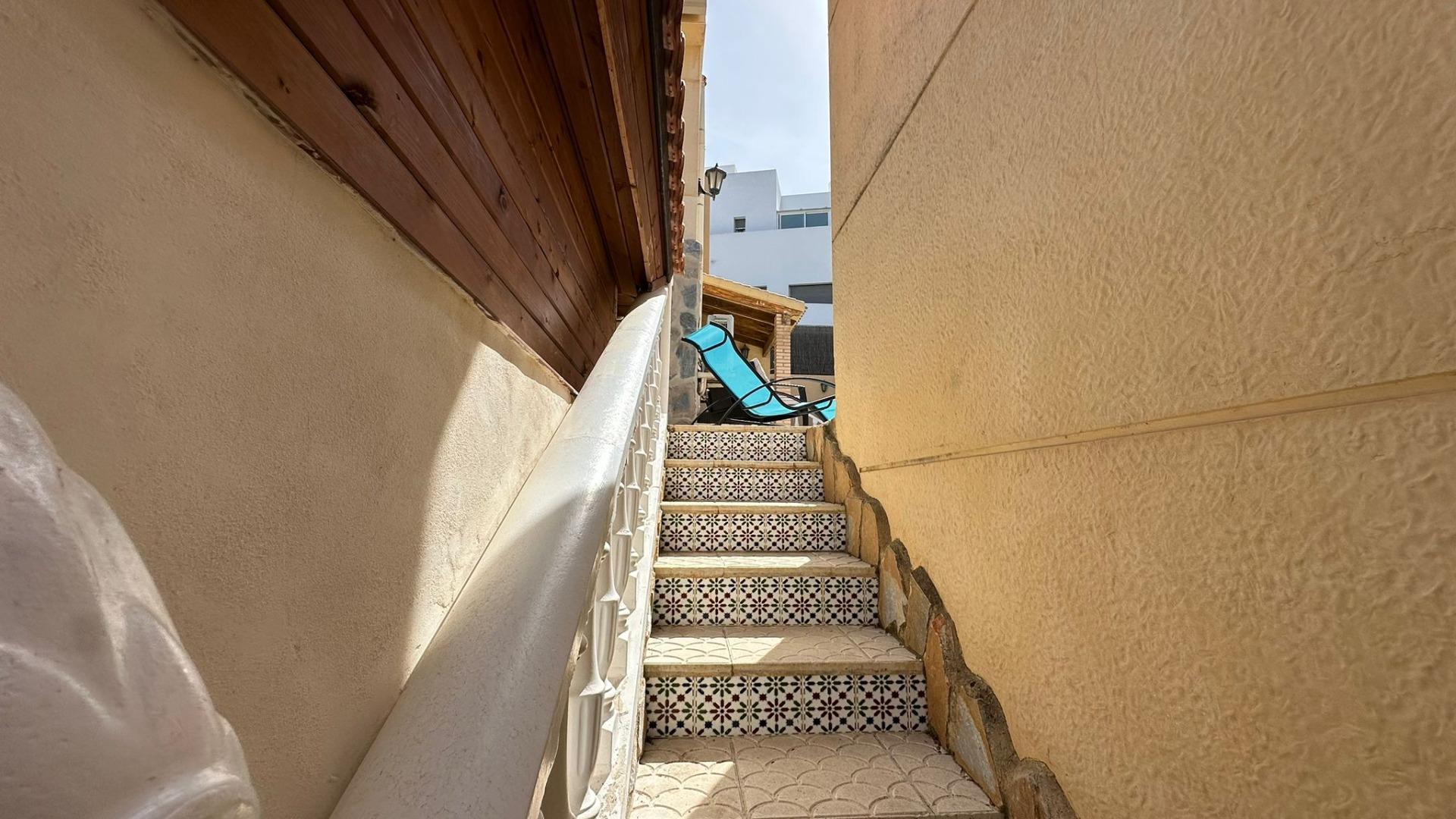 For sale - 4 Bedroom 2 Bathroom Villa in Torrevieja - Los Balcones - Los Altos Del Edén  - Alicante