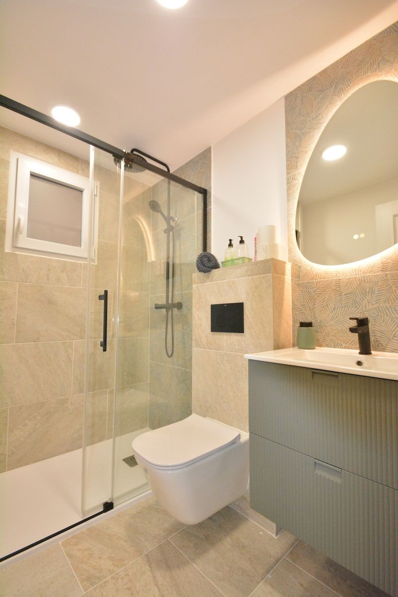 For sale - 2 Bedroom 1 Bathroom Apartment in Torrevieja - Costa Blanca  - Alicante