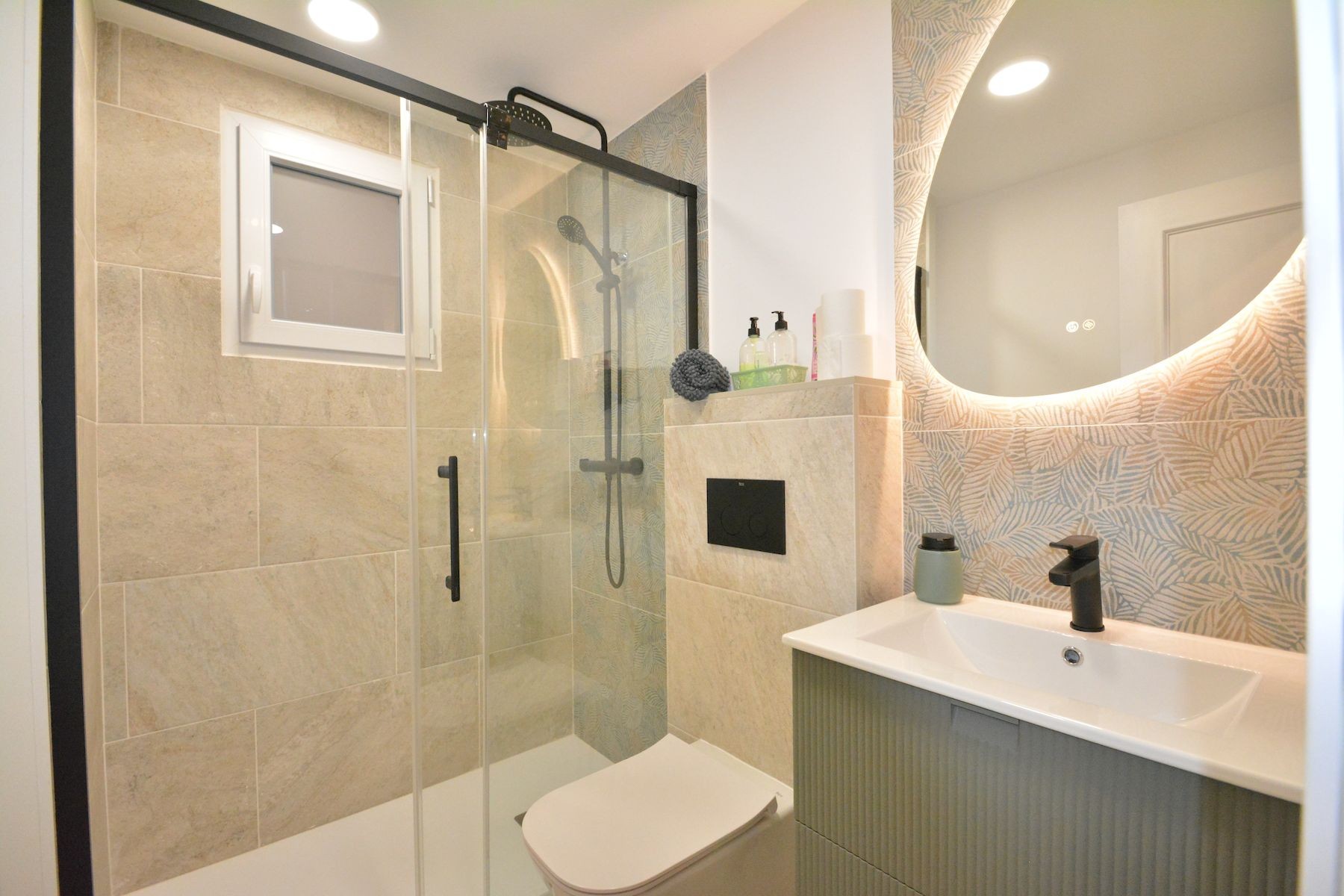 For sale - 2 Bedroom 1 Bathroom Apartment in Torrevieja - Costa Blanca  - Alicante