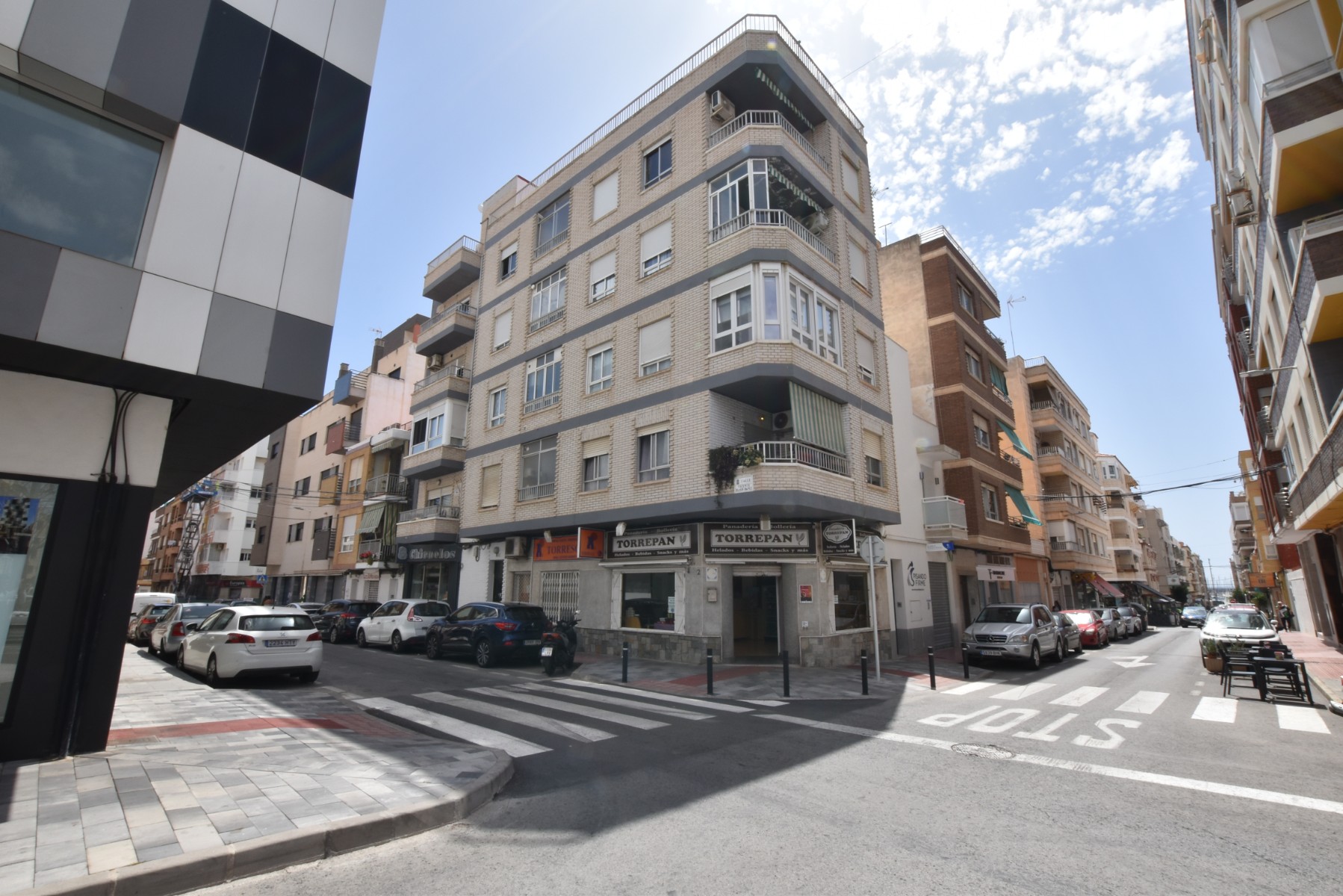 For sale - 2 Bedroom 2 Bathroom Apartment in Torrevieja - Costa Blanca  - Alicante