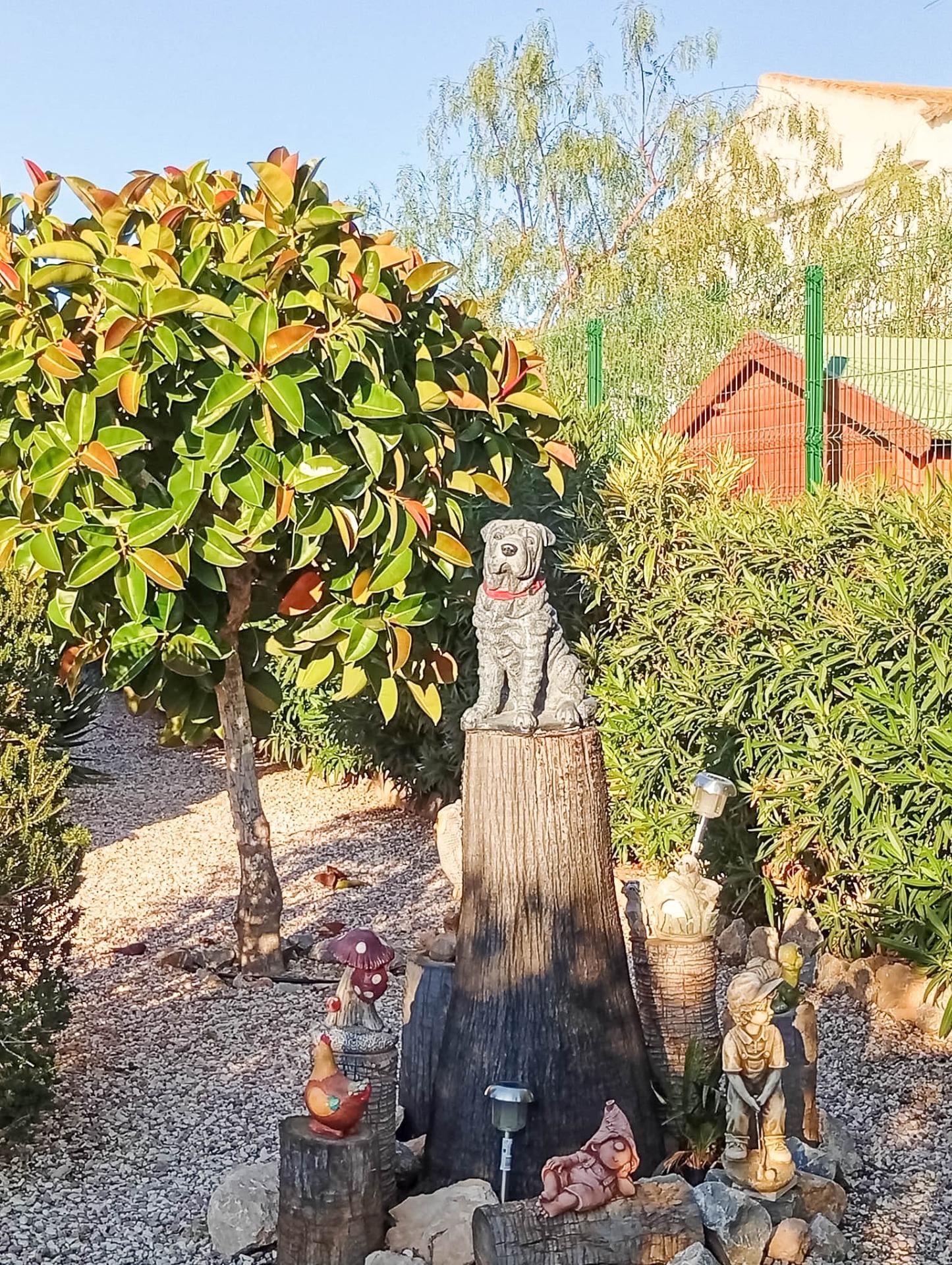 For sale - 4 Bedroom 2 Bathroom Villa in Torrevieja - La Siesta  - Alicante