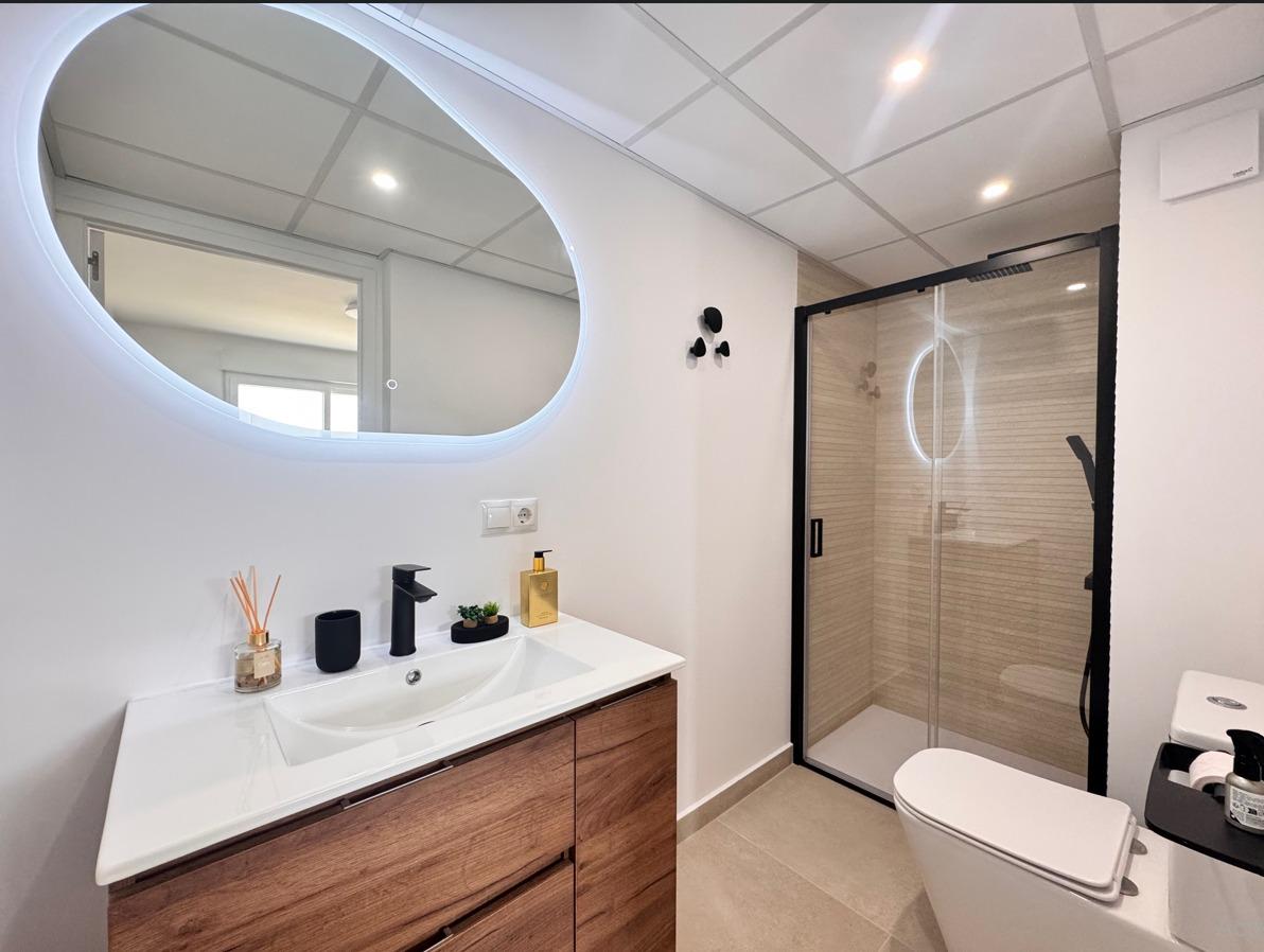 For sale - 2 Bedroom 2 Bathroom Apartment in Torrevieja - Acequion  - Alicante