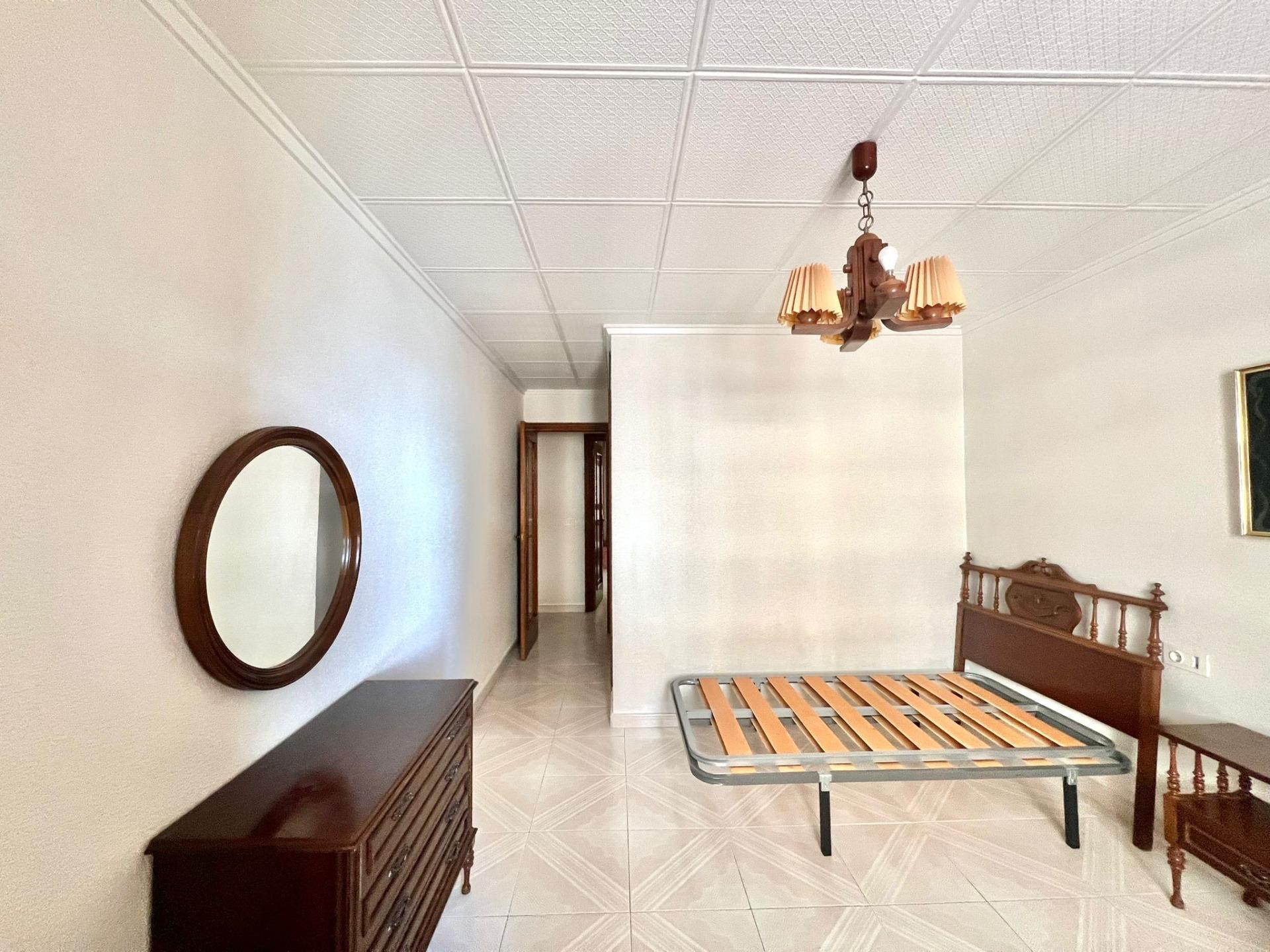 For sale - 3 Bedroom 1 Bathroom Apartment in Torrevieja - Acequion  - Alicante