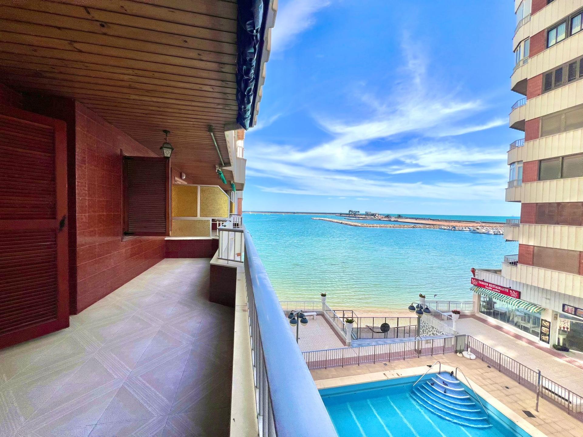 For sale - 3 Bedroom 1 Bathroom Apartment in Torrevieja - Acequion  - Alicante