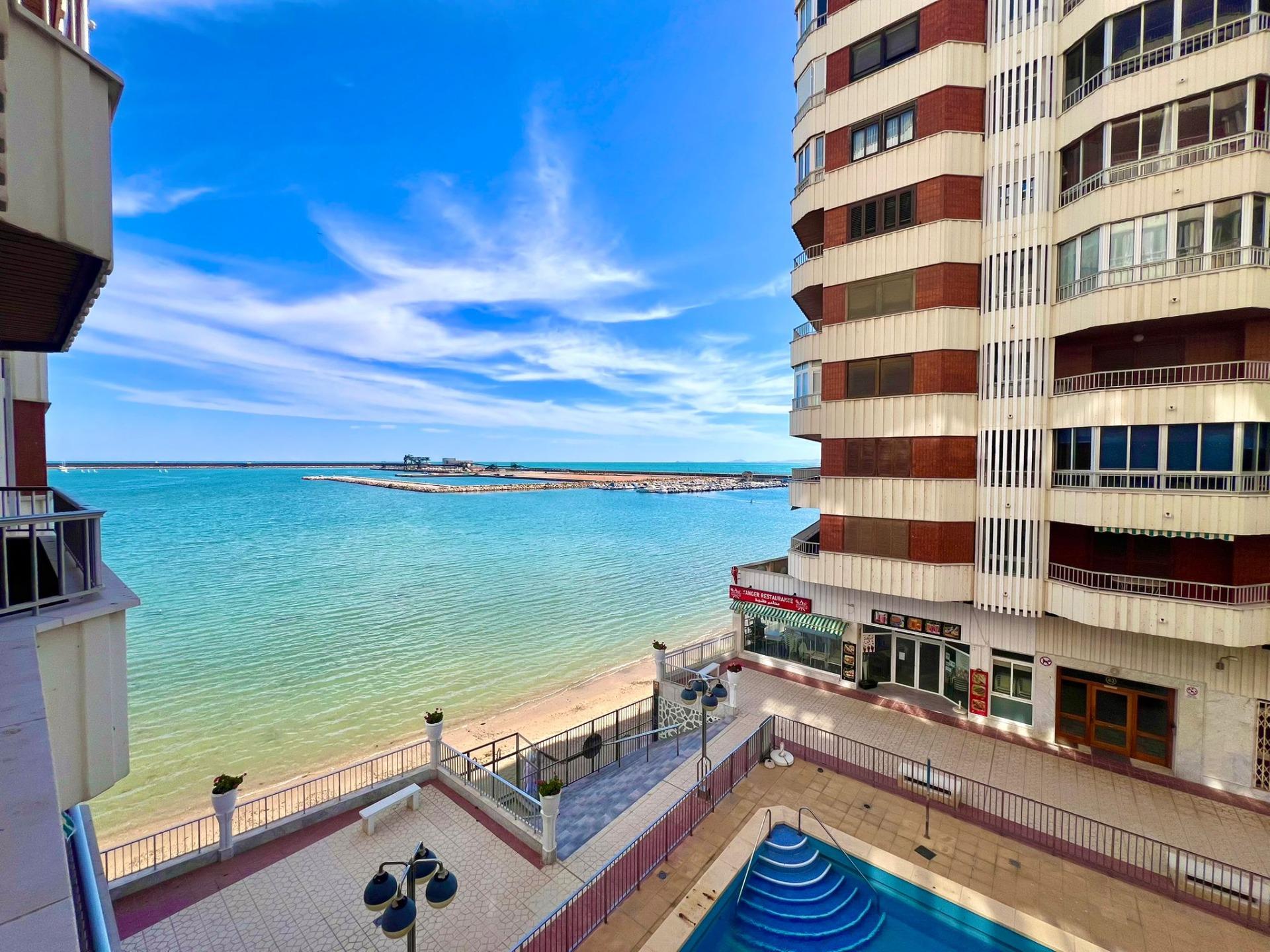 For sale - 3 Bedroom 1 Bathroom Apartment in Torrevieja - Acequion  - Alicante