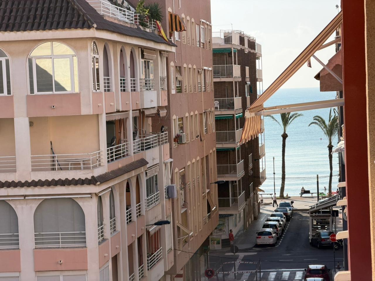 For sale - 2 Bedroom 1 Bathroom Apartment in Torrevieja - Playa Del Cura  - Alicante