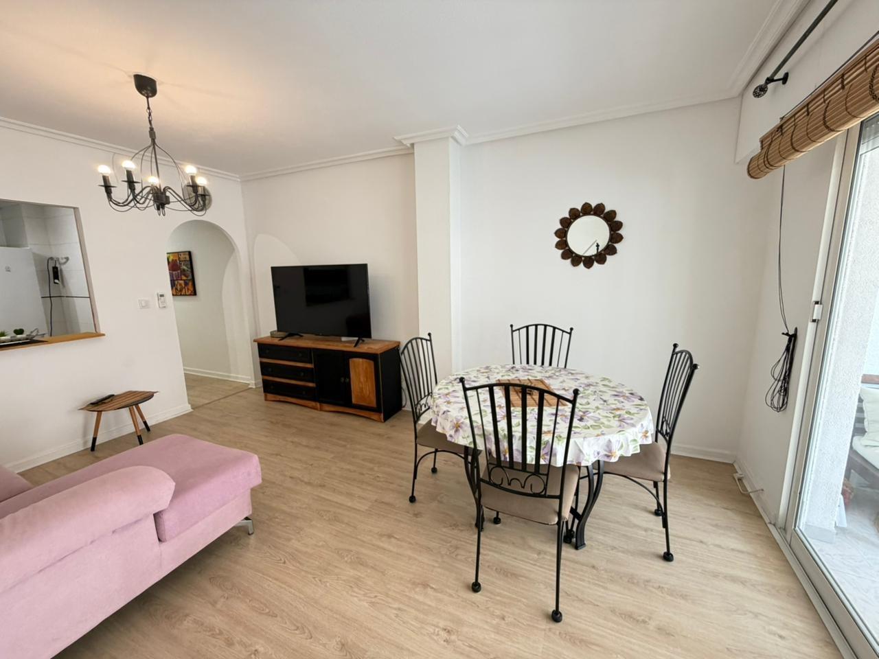 For sale - 2 Bedroom 1 Bathroom Apartment in Torrevieja - Playa Del Cura  - Alicante