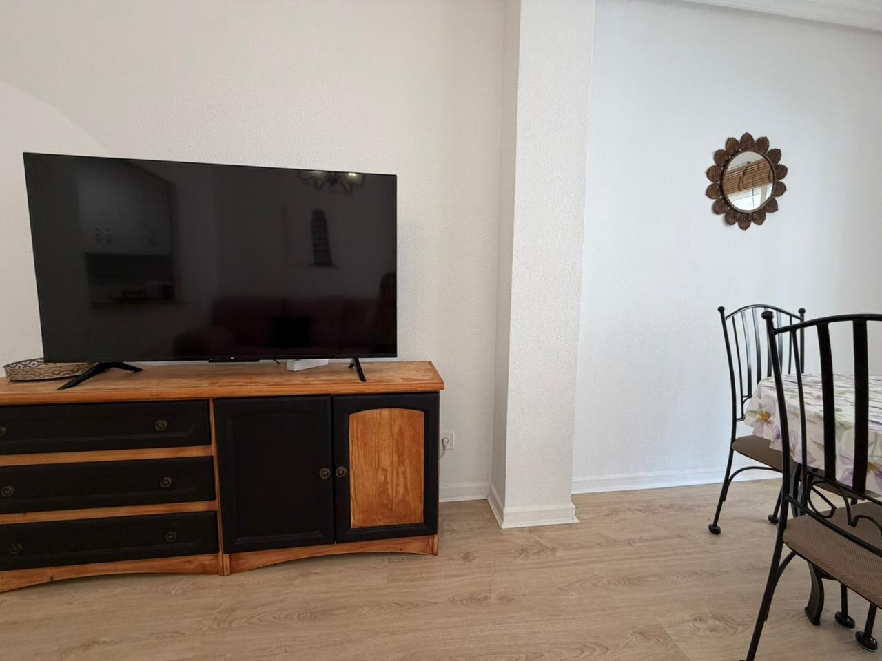 For sale - 2 Bedroom 1 Bathroom Apartment in Torrevieja - Playa Del Cura  - Alicante