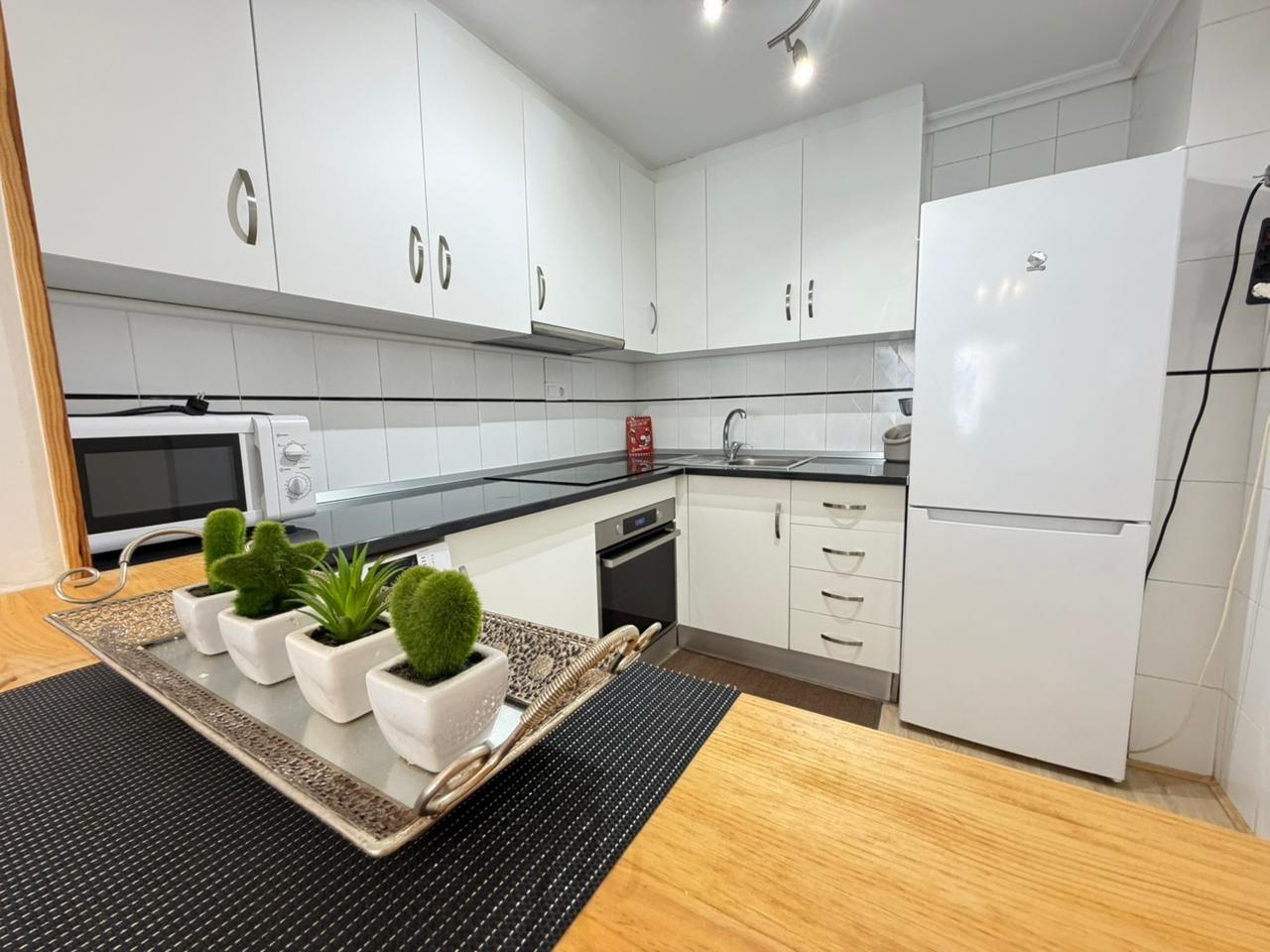 For sale - 2 Bedroom 1 Bathroom Apartment in Torrevieja - Playa Del Cura  - Alicante