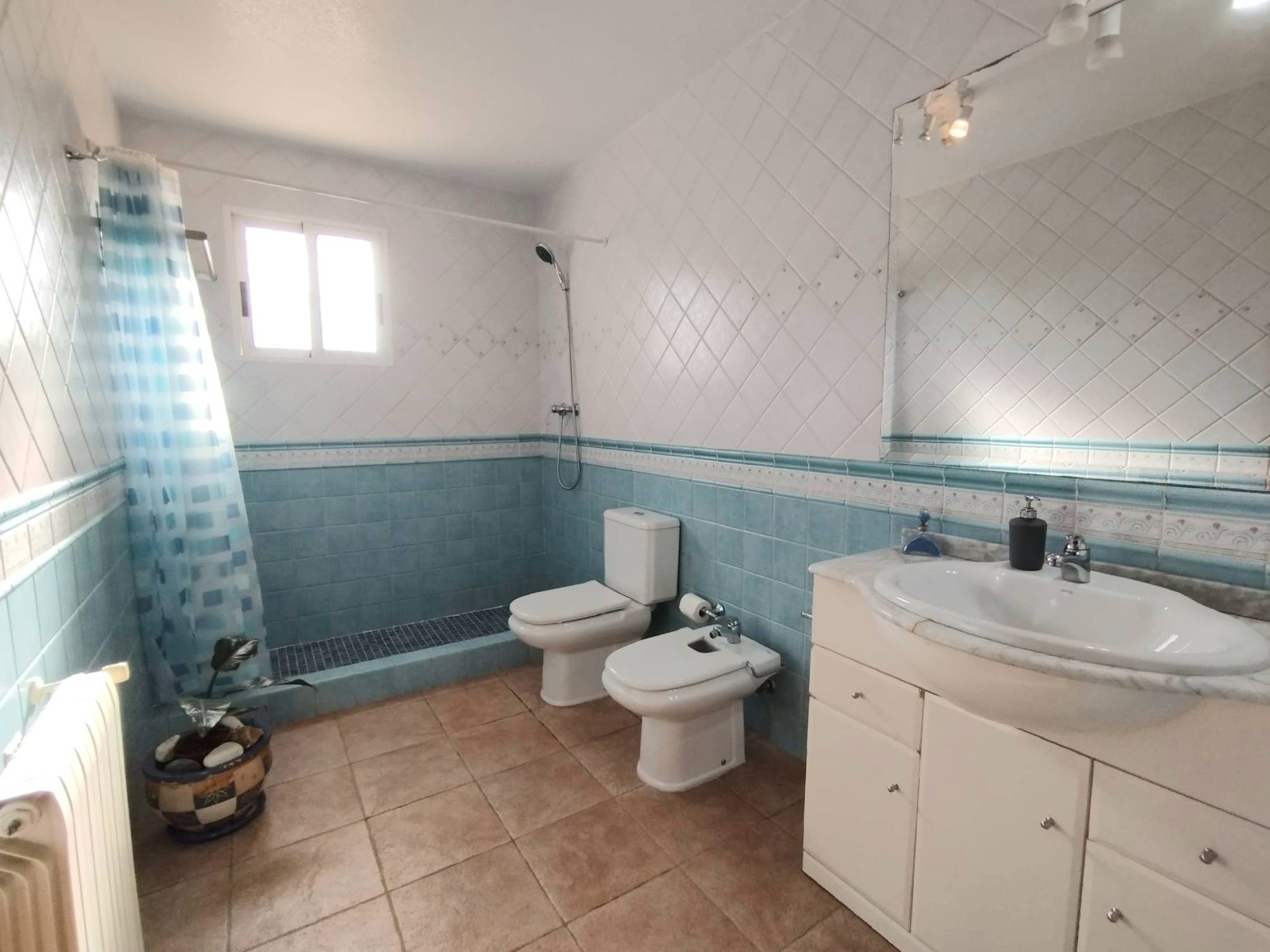 For sale - 6 Bedroom 5 Bathroom Villa in Torrevieja - La Siesta - El Salado - Torreta  - Alicante