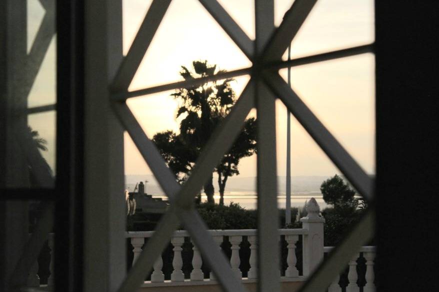 For sale - 6 Bedroom 5 Bathroom Villa in Torrevieja - La Siesta - El Salado - Torreta  - Alicante