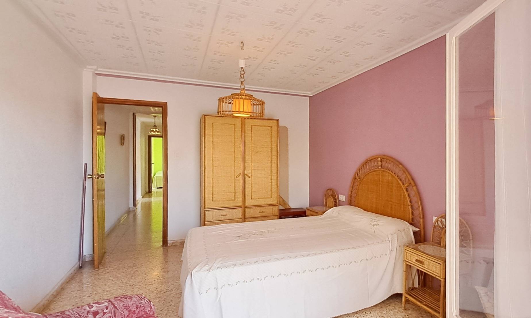 For sale - 3 Bedroom 2 Bathroom Penthouse in Torrevieja - Playa De Los Naufragos  - Alicante