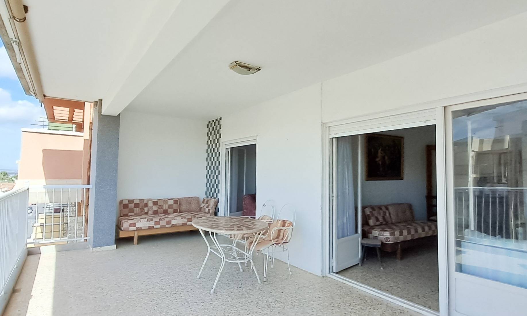 For sale - 3 Bedroom 2 Bathroom Penthouse in Torrevieja - Playa De Los Naufragos  - Alicante