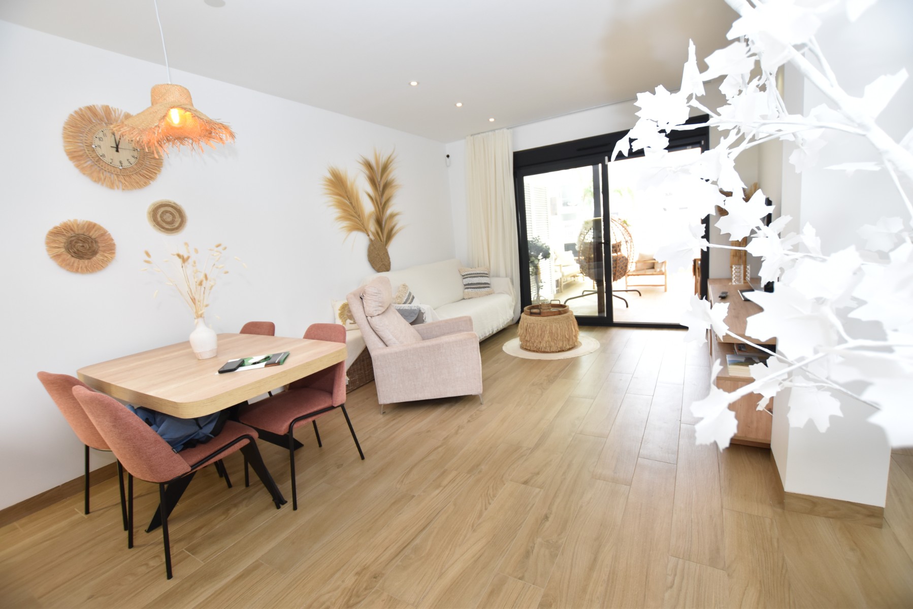 For sale - 2 Bedroom 2 Bathroom Apartment in Torrevieja - Costa Blanca  - Alicante