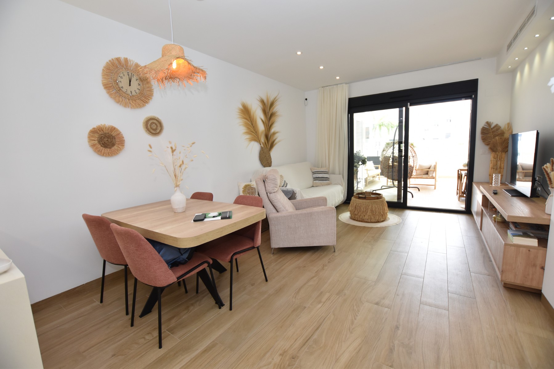 For sale - 2 Bedroom 2 Bathroom Apartment in Torrevieja - Costa Blanca  - Alicante