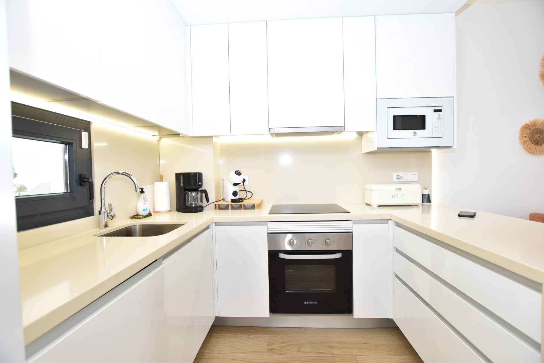 For sale - 2 Bedroom 2 Bathroom Apartment in Torrevieja - Costa Blanca  - Alicante