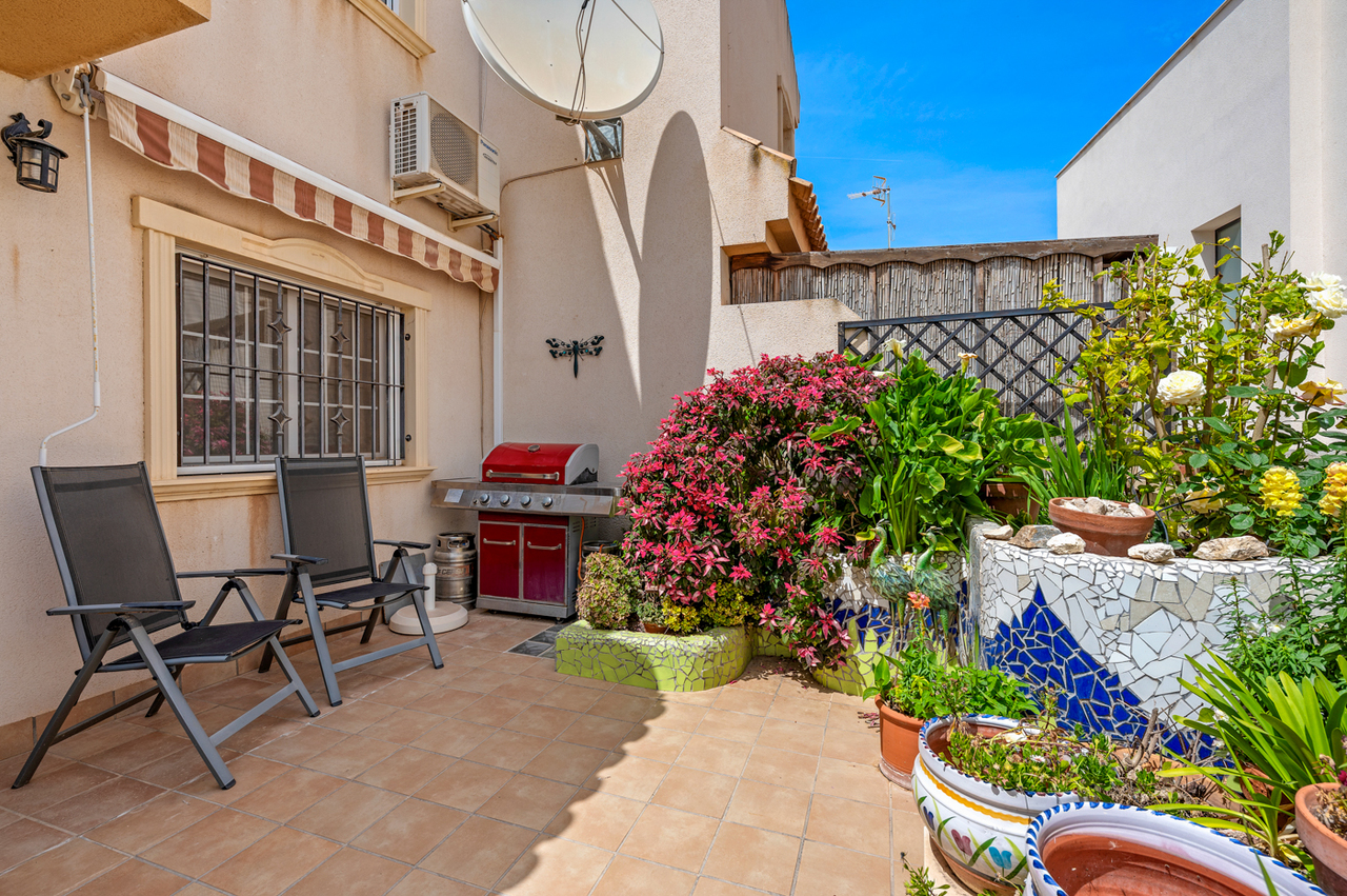 For sale - 2 Bedroom 1 Bathroom Town House in San Miguel de Salinas - Inland  - Alicante