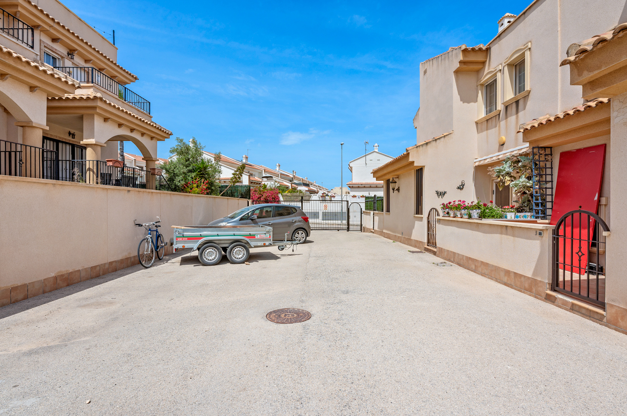 For sale - 2 Bedroom 1 Bathroom Town House in San Miguel de Salinas - Inland  - Alicante