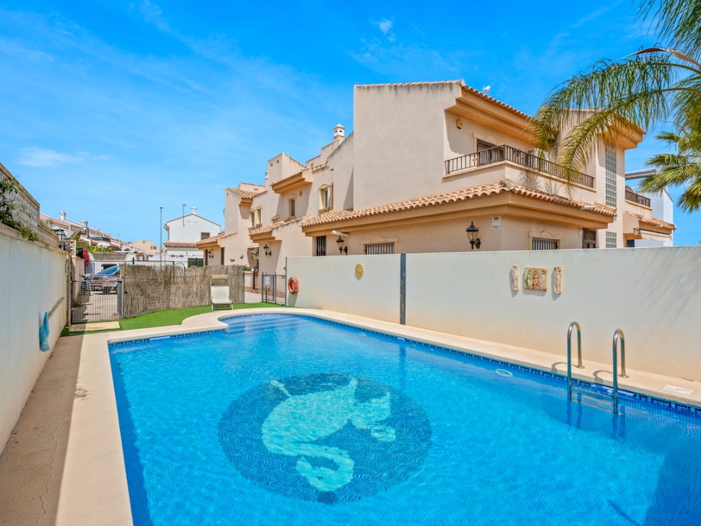 2 Bedroom 1 Bathroom Town House in San Miguel de Salinas