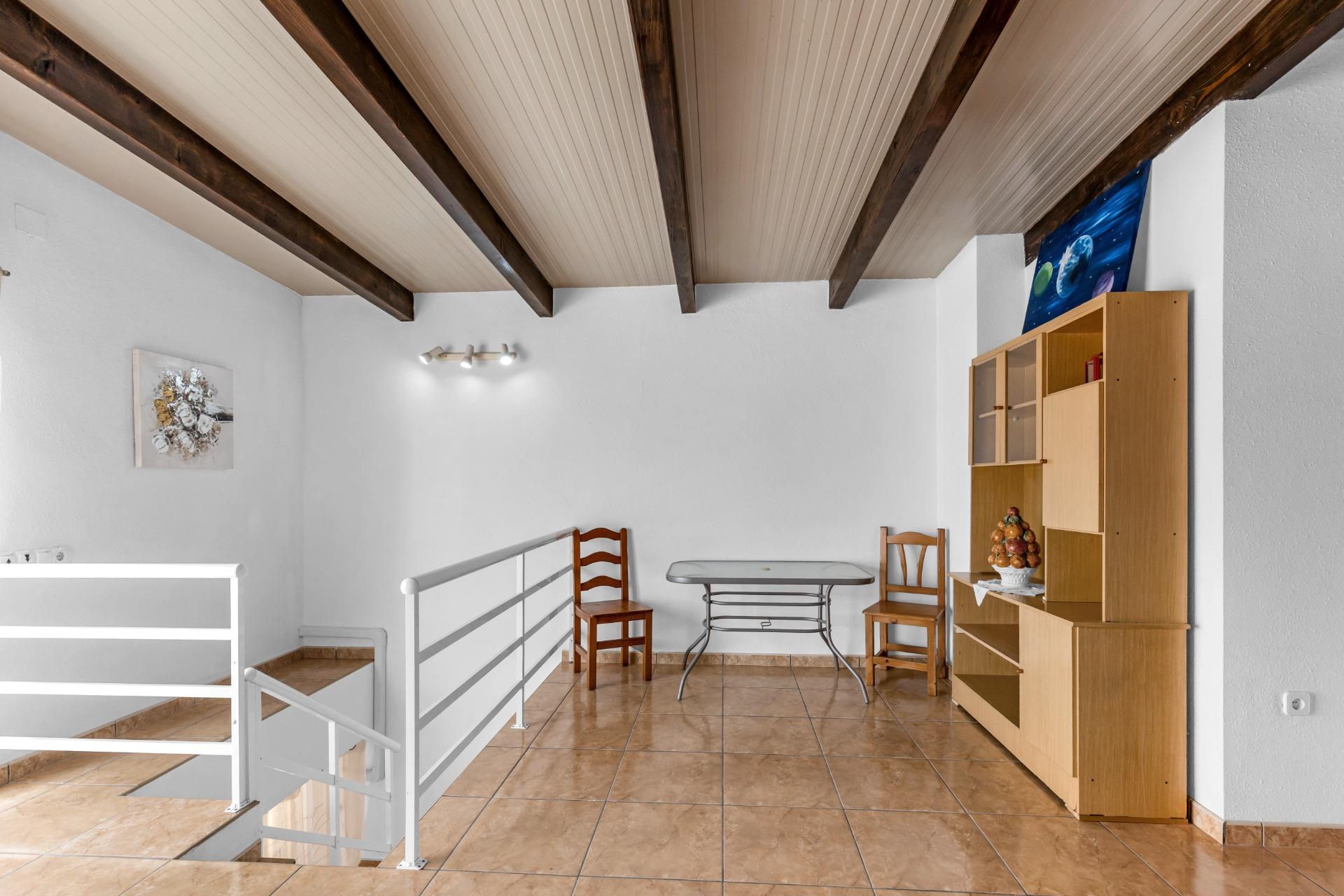 For sale - 3 Bedroom 2 Bathroom Bungalow in Torrevieja - Centro  - Alicante