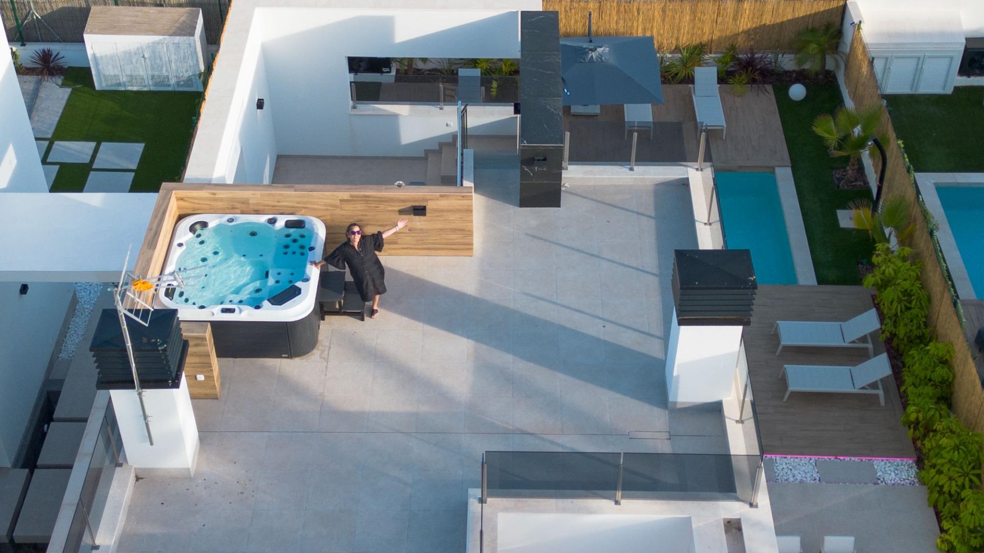 For sale - 3 Bedroom 3 Bathroom Villa in Torrevieja - Torreta Florida  - Alicante