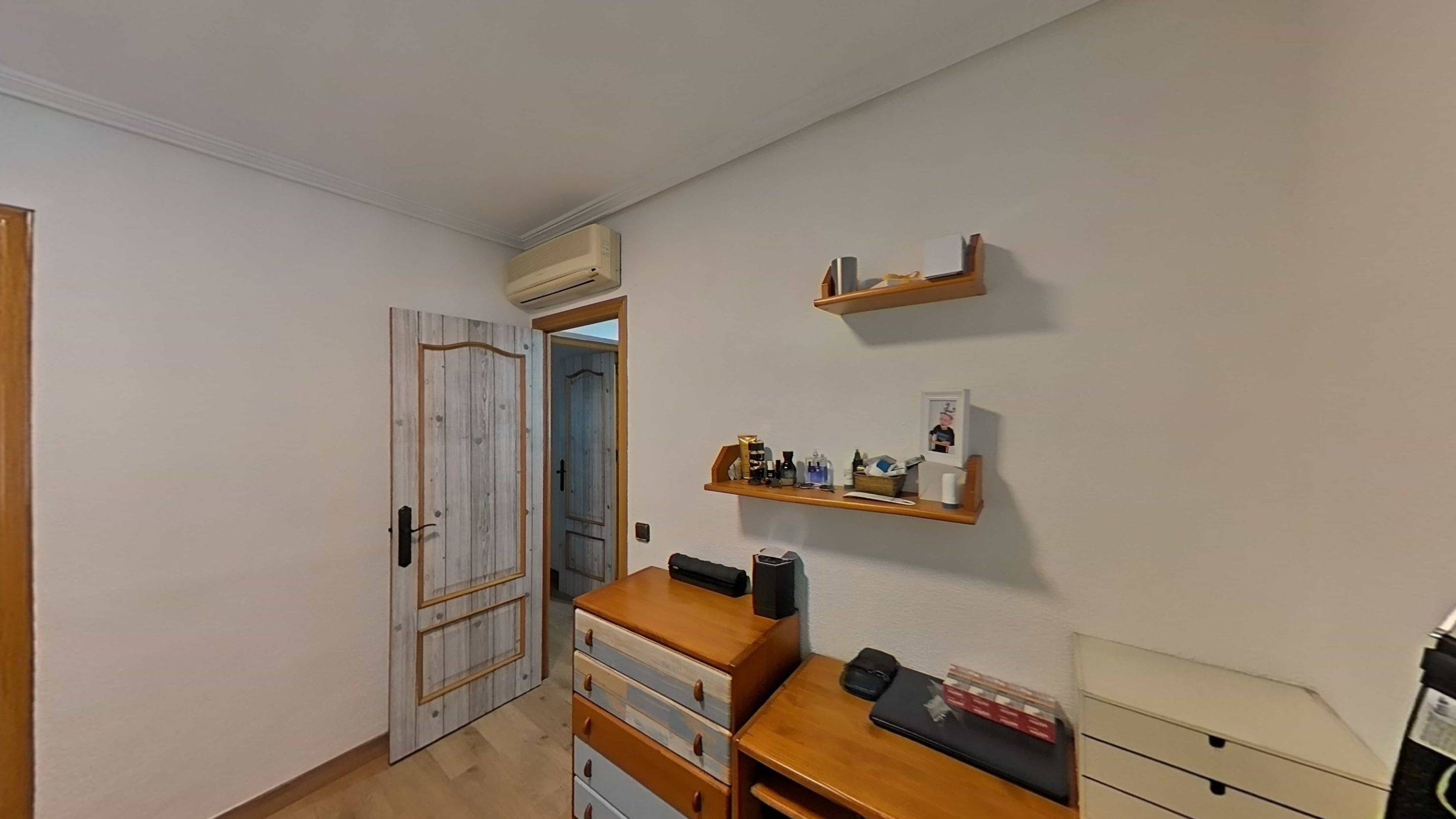 For sale - 4 Bedroom 2 Bathroom Villa in Torrevieja - Los Balcones  - Alicante