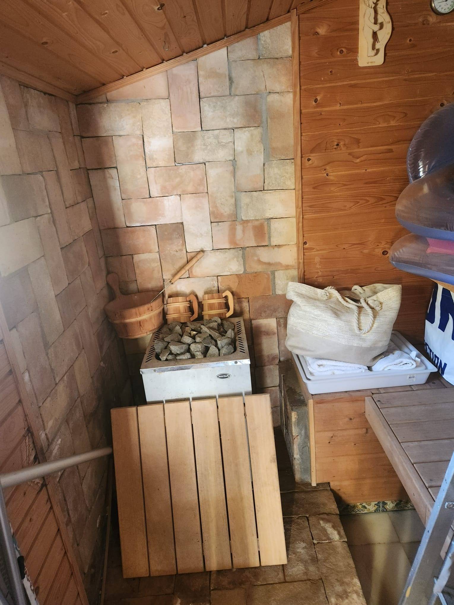 For sale - 4 Bedroom 2 Bathroom Villa in Torrevieja - Los Balcones  - Alicante