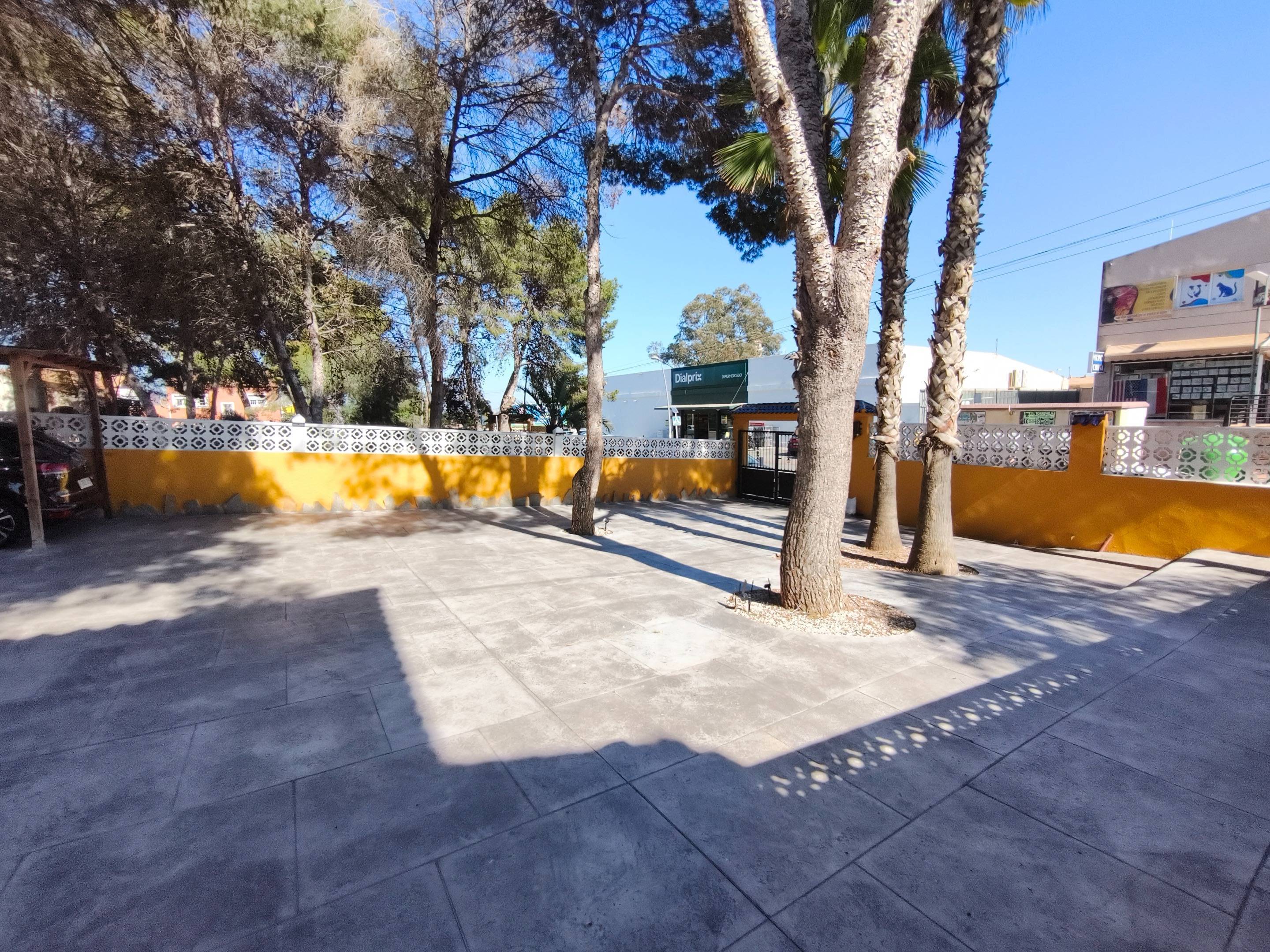 For sale - 4 Bedroom 2 Bathroom Villa in Torrevieja - Los Balcones  - Alicante