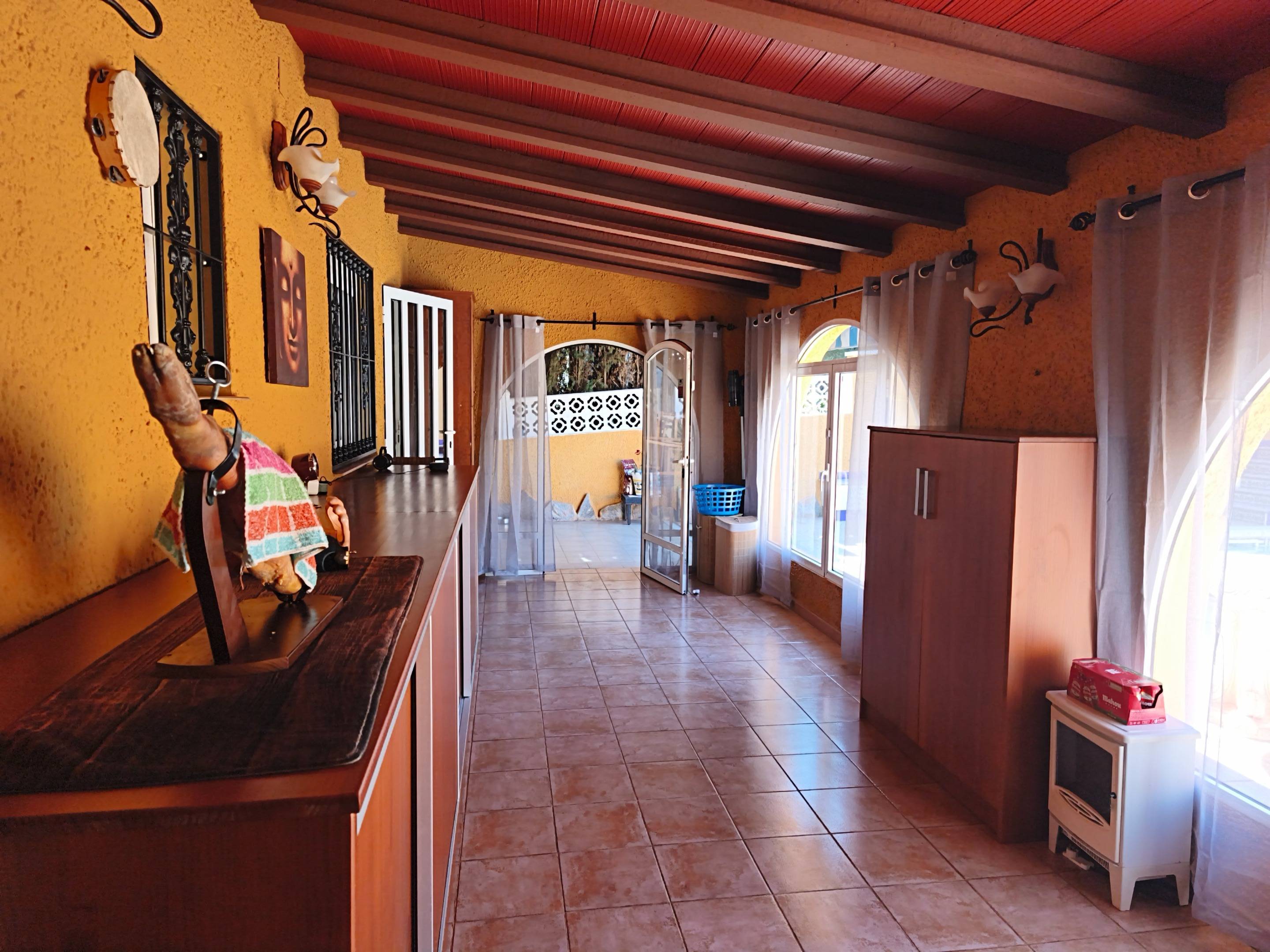 For sale - 4 Bedroom 2 Bathroom Villa in Torrevieja - Los Balcones  - Alicante