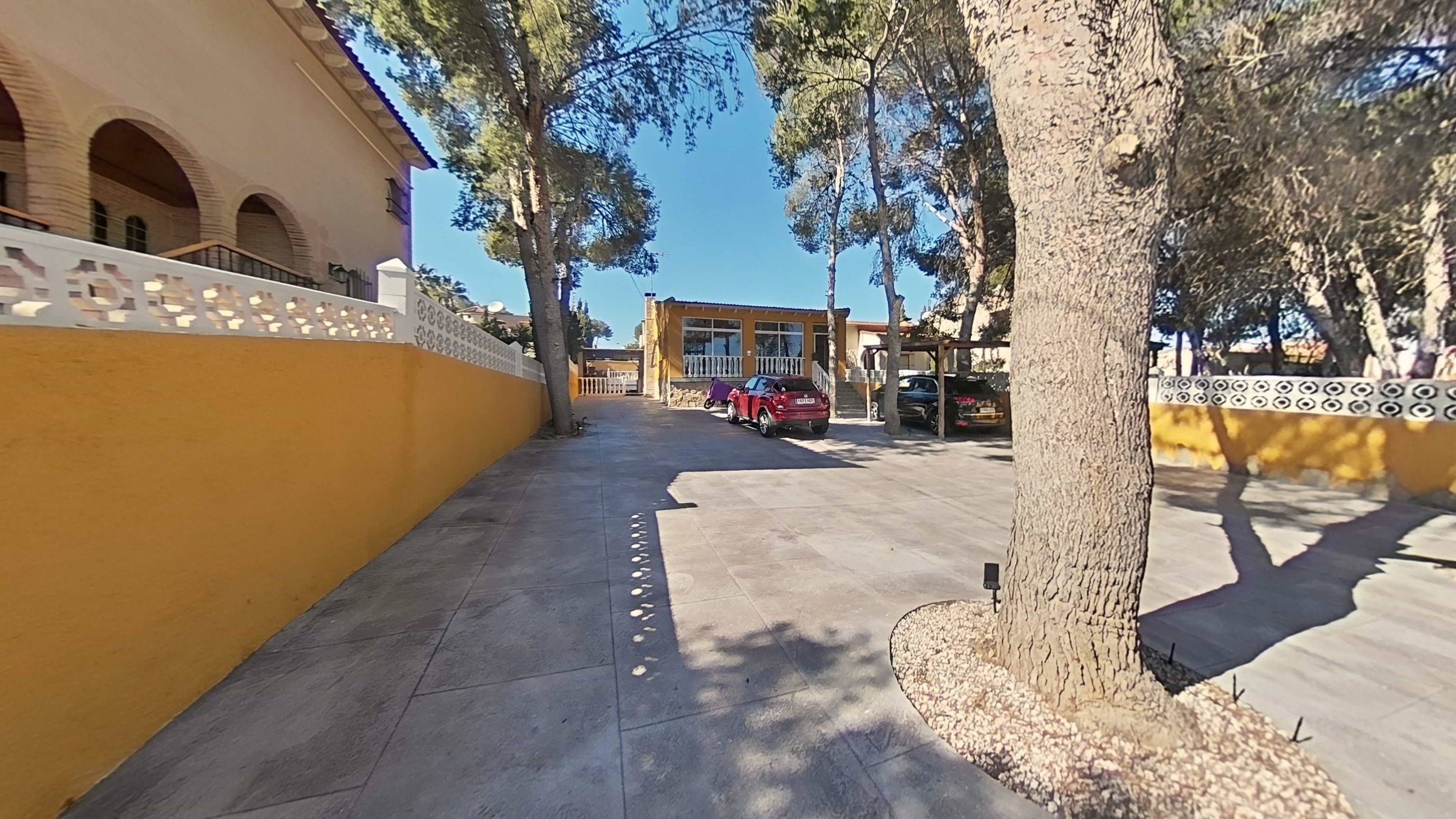 For sale - 4 Bedroom 2 Bathroom Villa in Torrevieja - Los Balcones  - Alicante